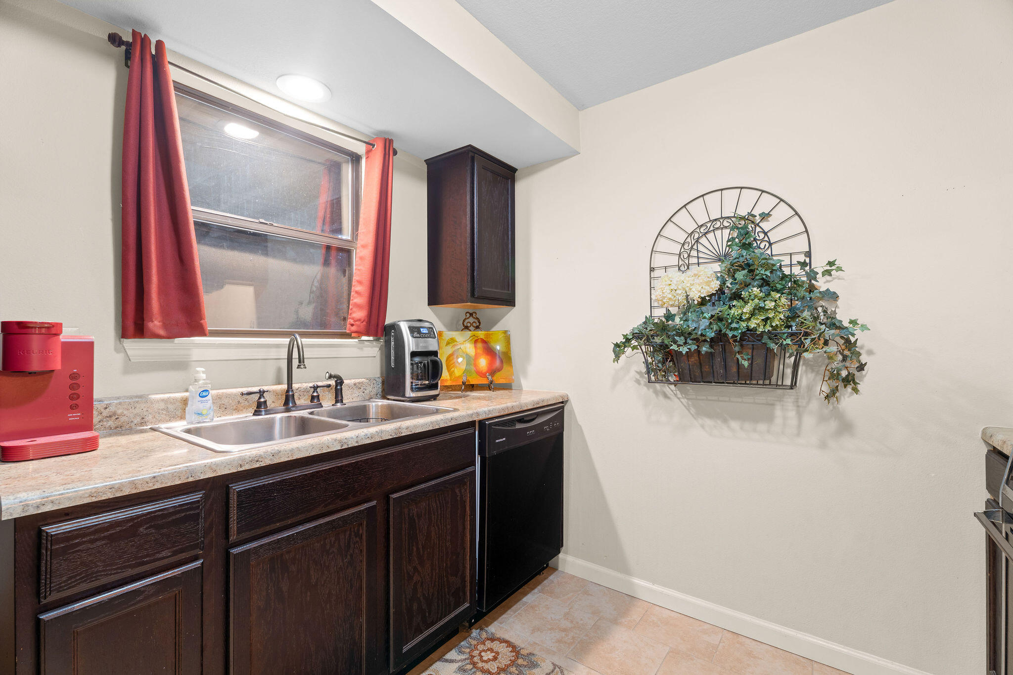 126 Overlook Drive Property Photo 6