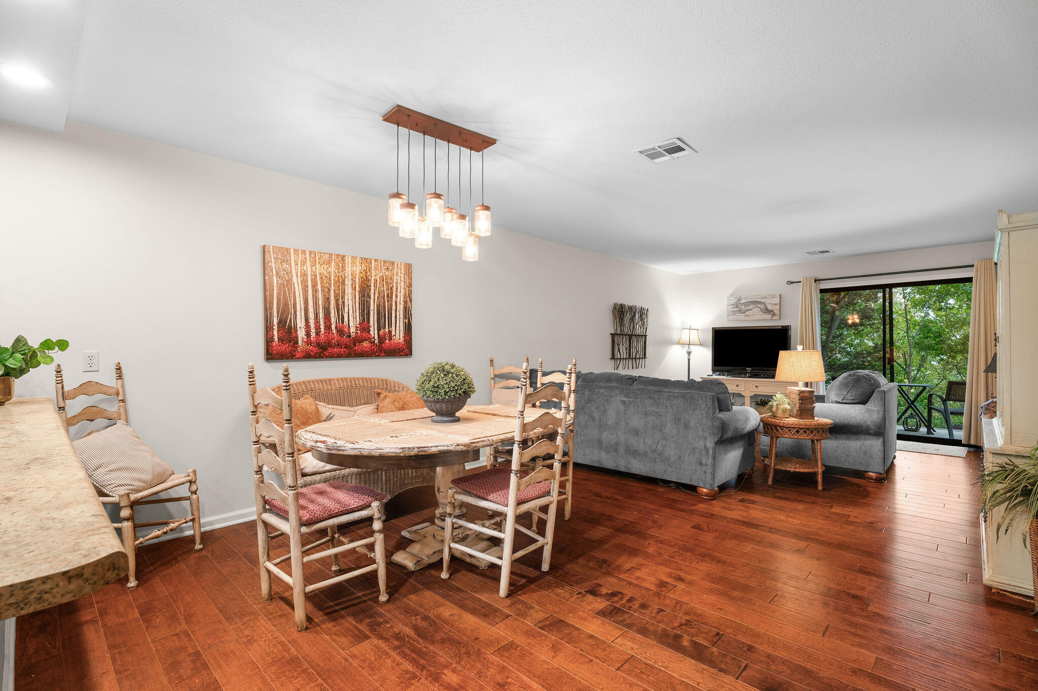 126 Overlook Drive Property Photo 8