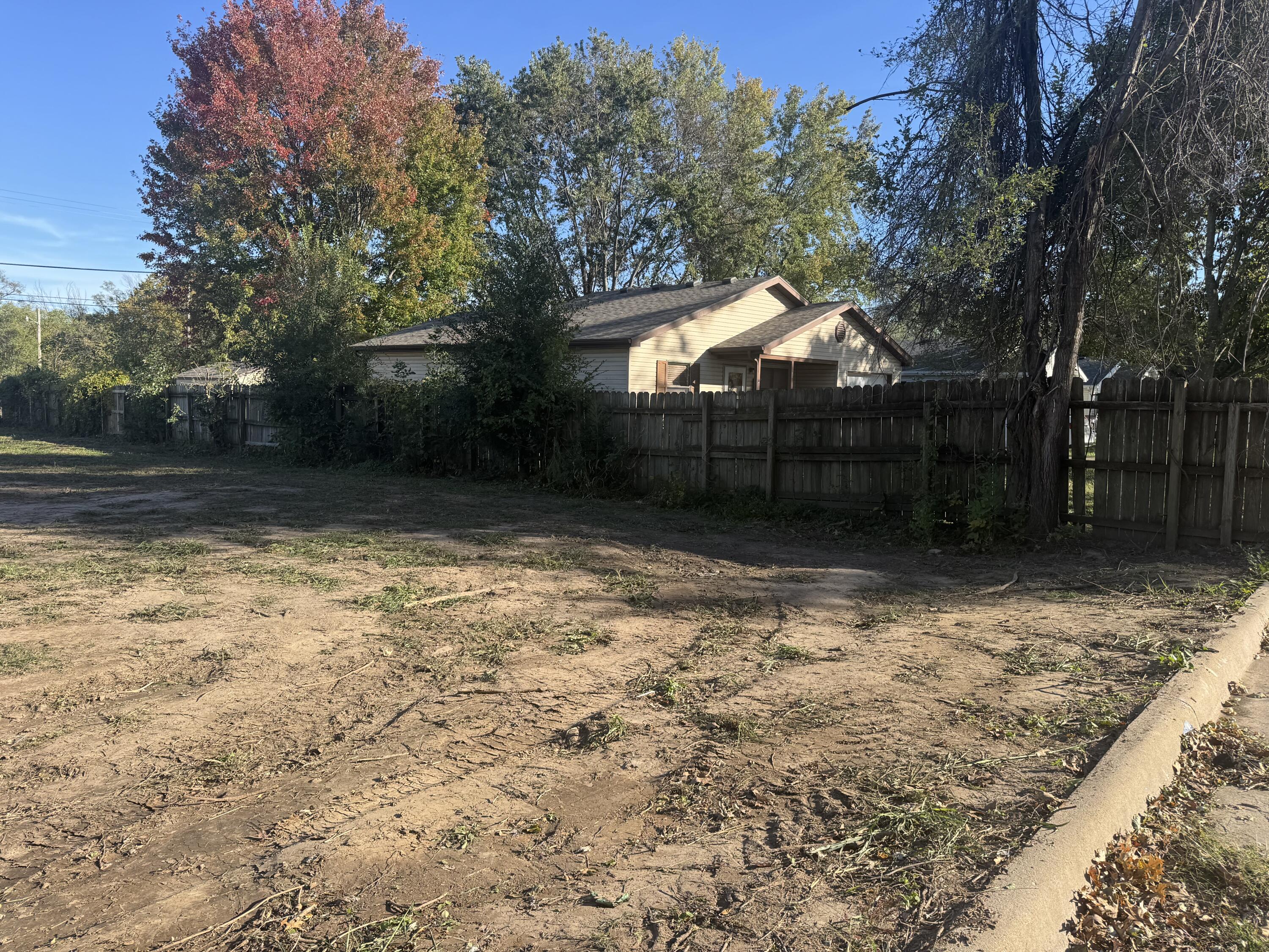 420 North Williams Avenue Property Photo 4