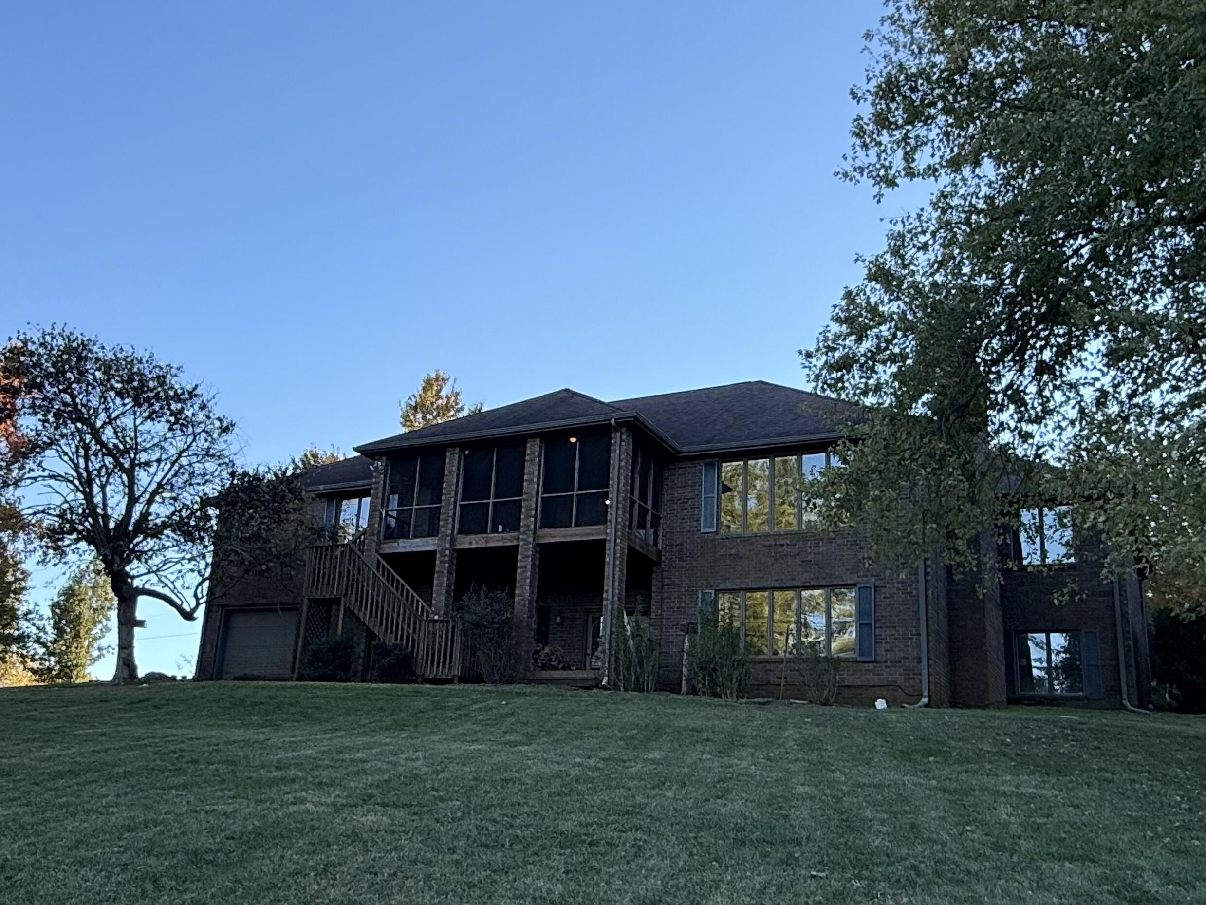 201 West River Bluff Drive Property Photo 2