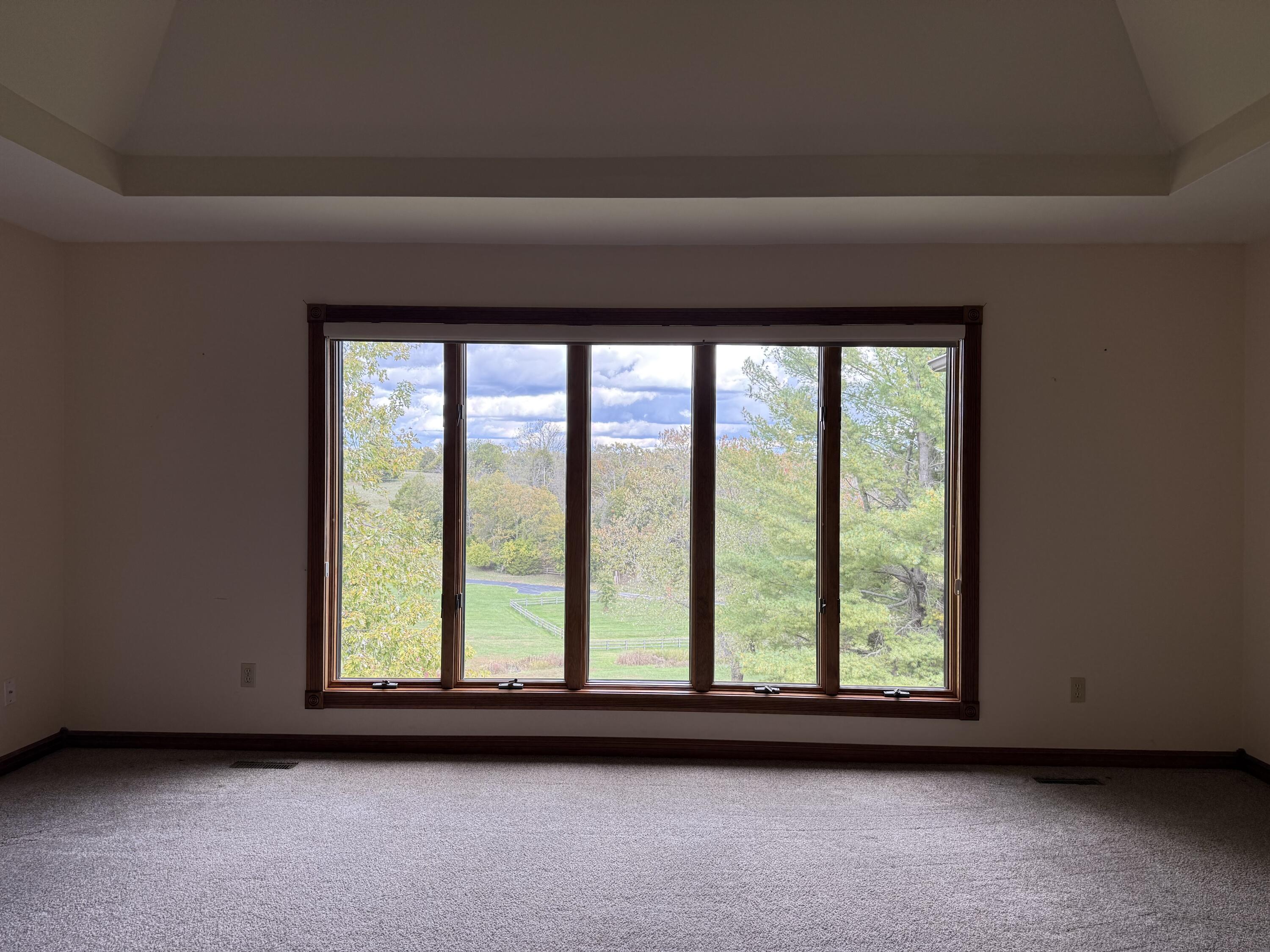 201 West River Bluff Drive Property Photo 6
