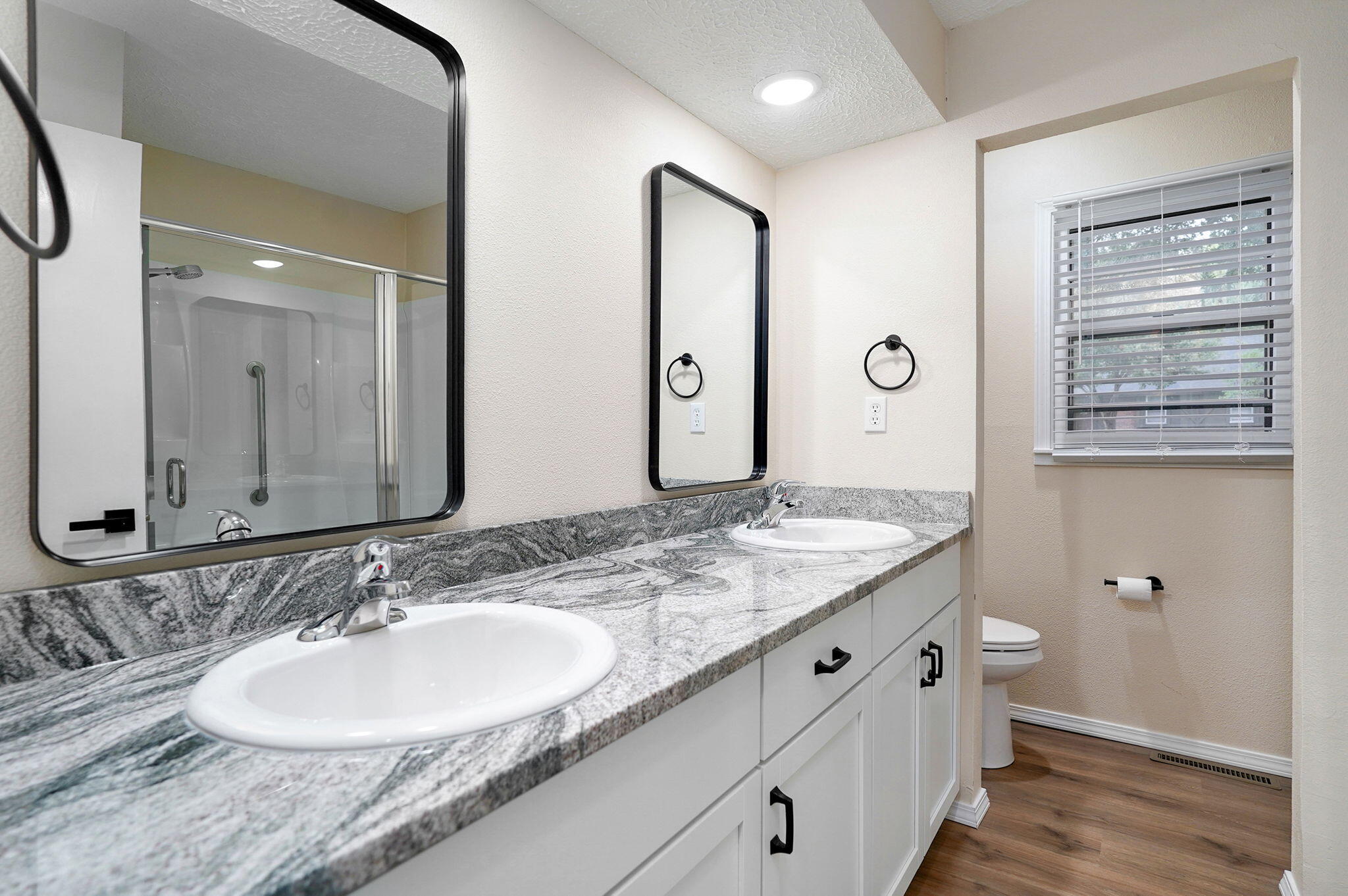 1210 West Berkeley Street Property Photo 11