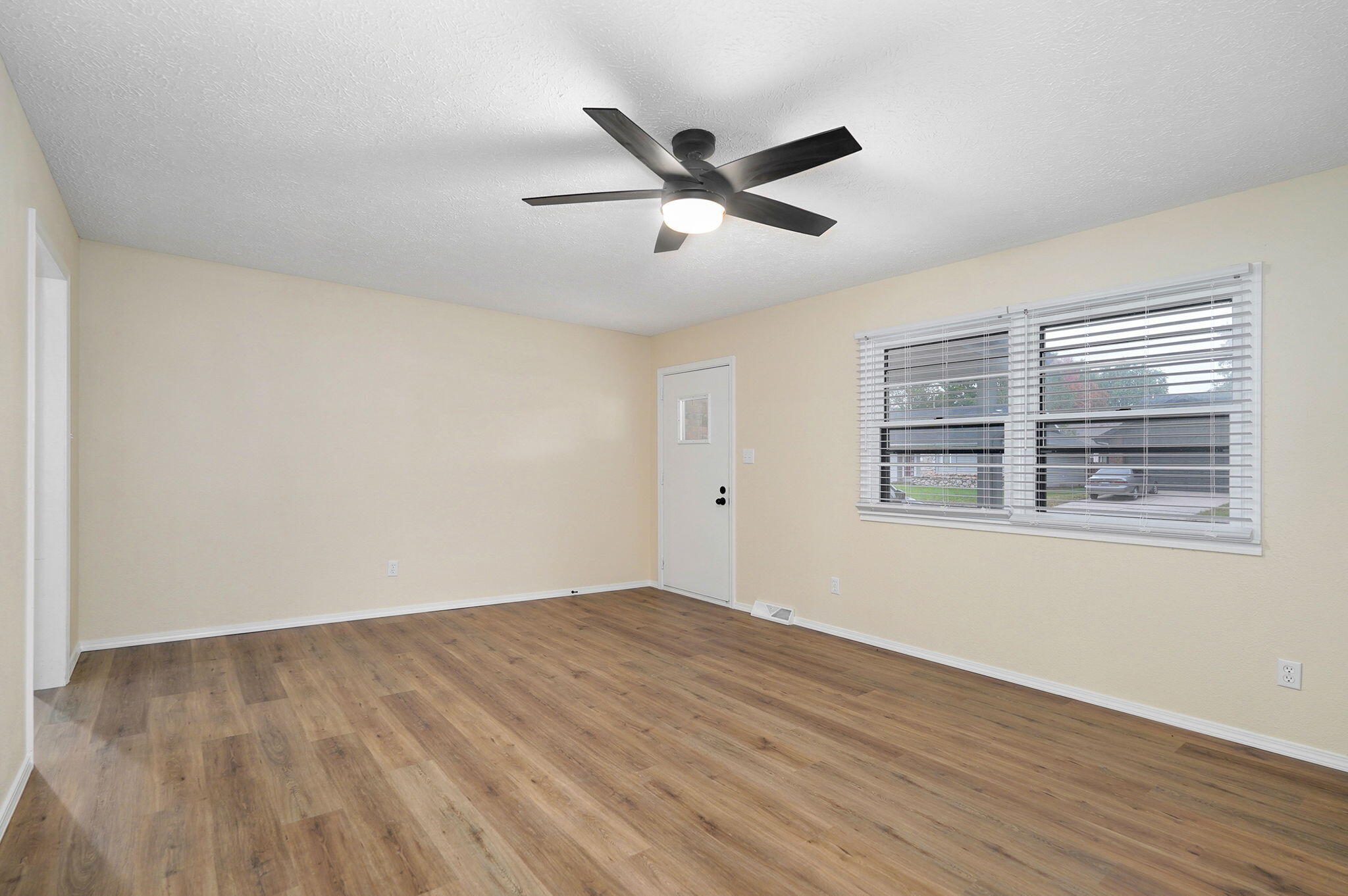 1210 West Berkeley Street Property Photo 26