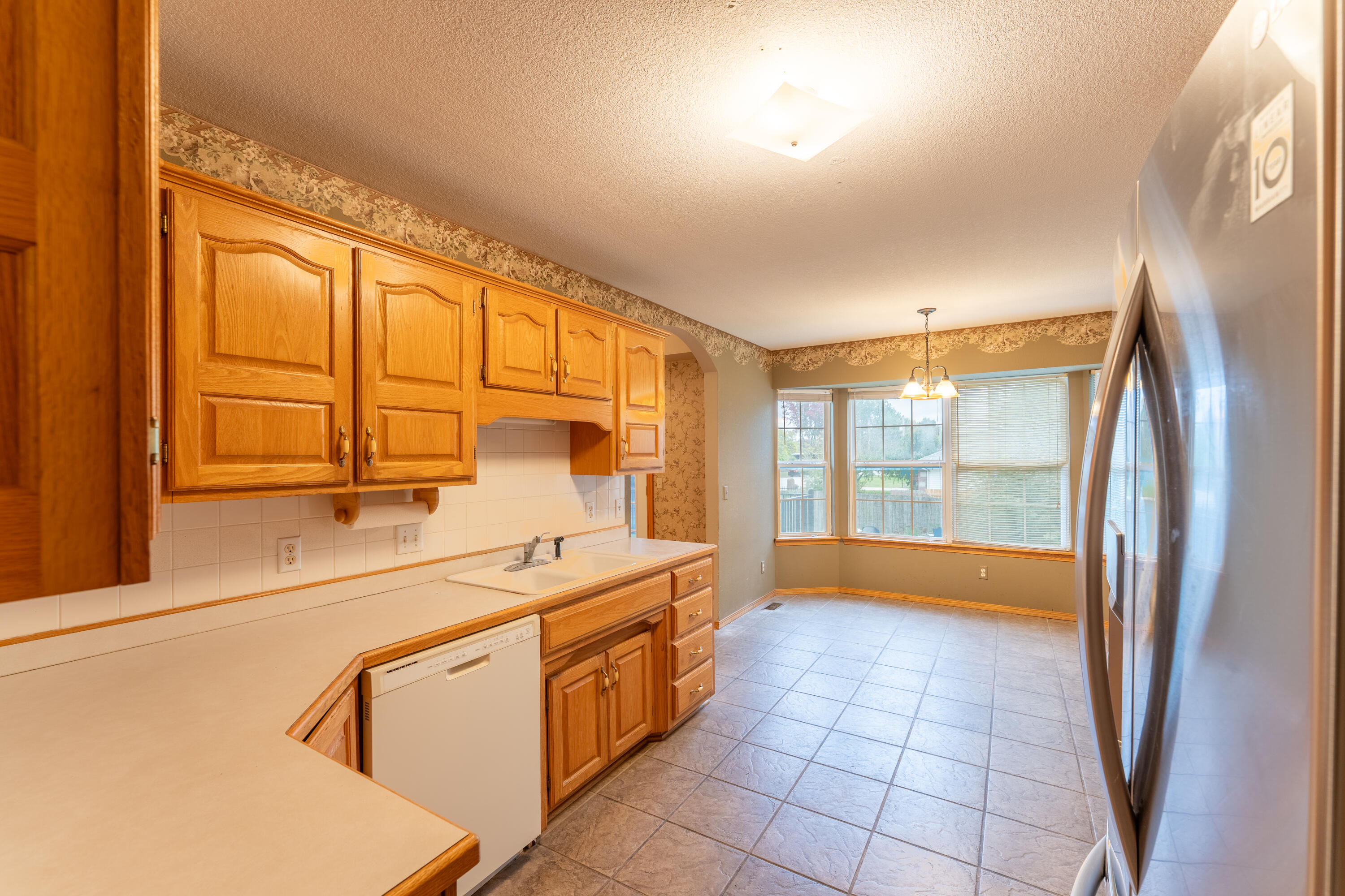 708 South Aurora Court Property Photo 10