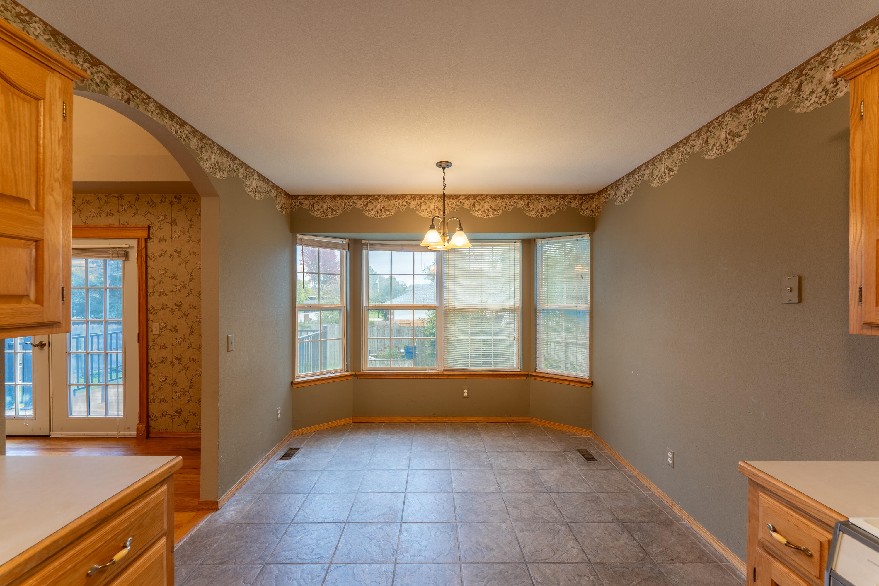 708 South Aurora Court Property Photo 11