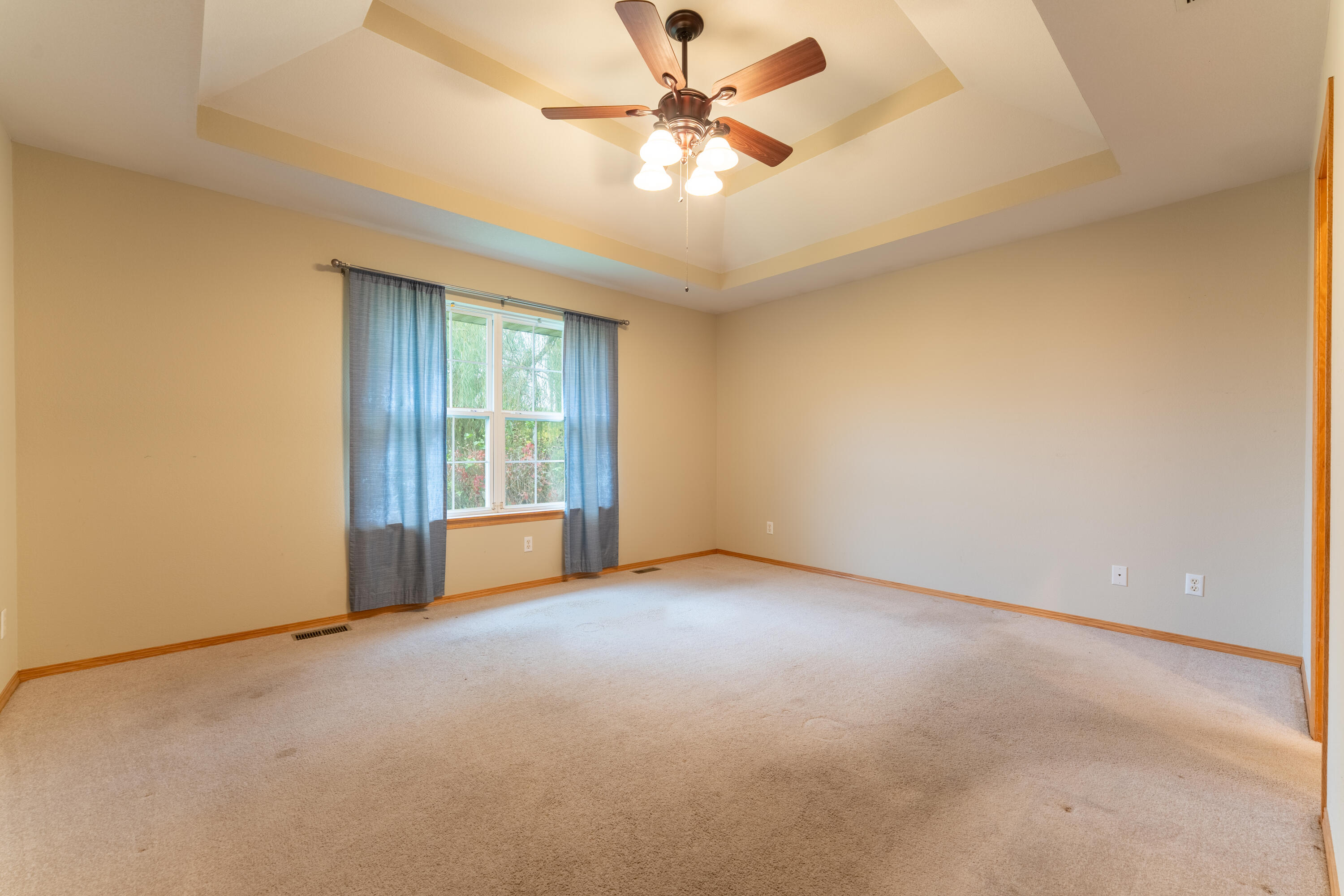 708 South Aurora Court Property Photo 13