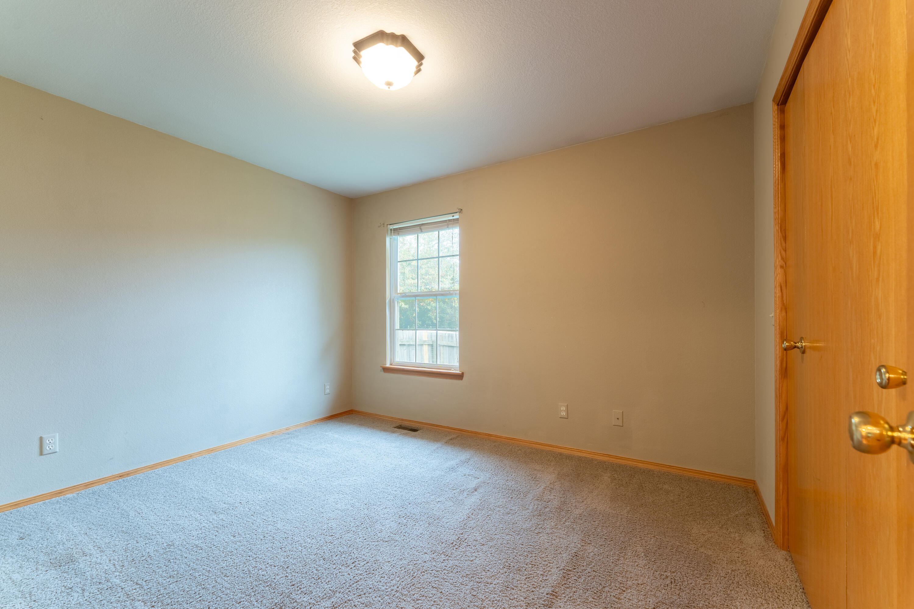 708 South Aurora Court Property Photo 21