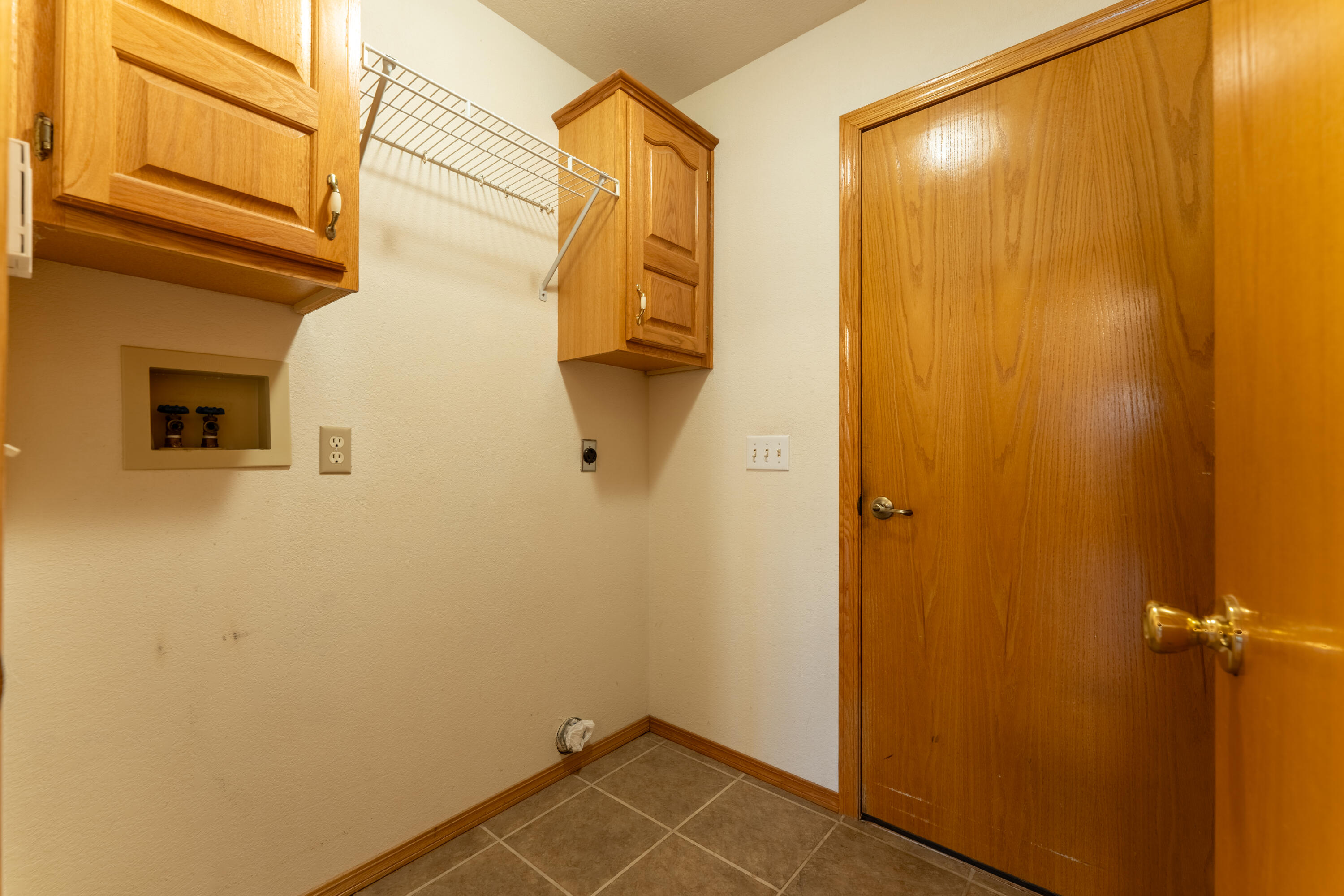 708 South Aurora Court Property Photo 22