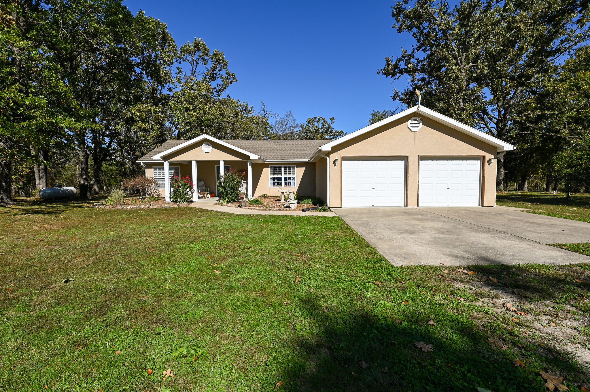 33981 County Road 96 Property Photo 5