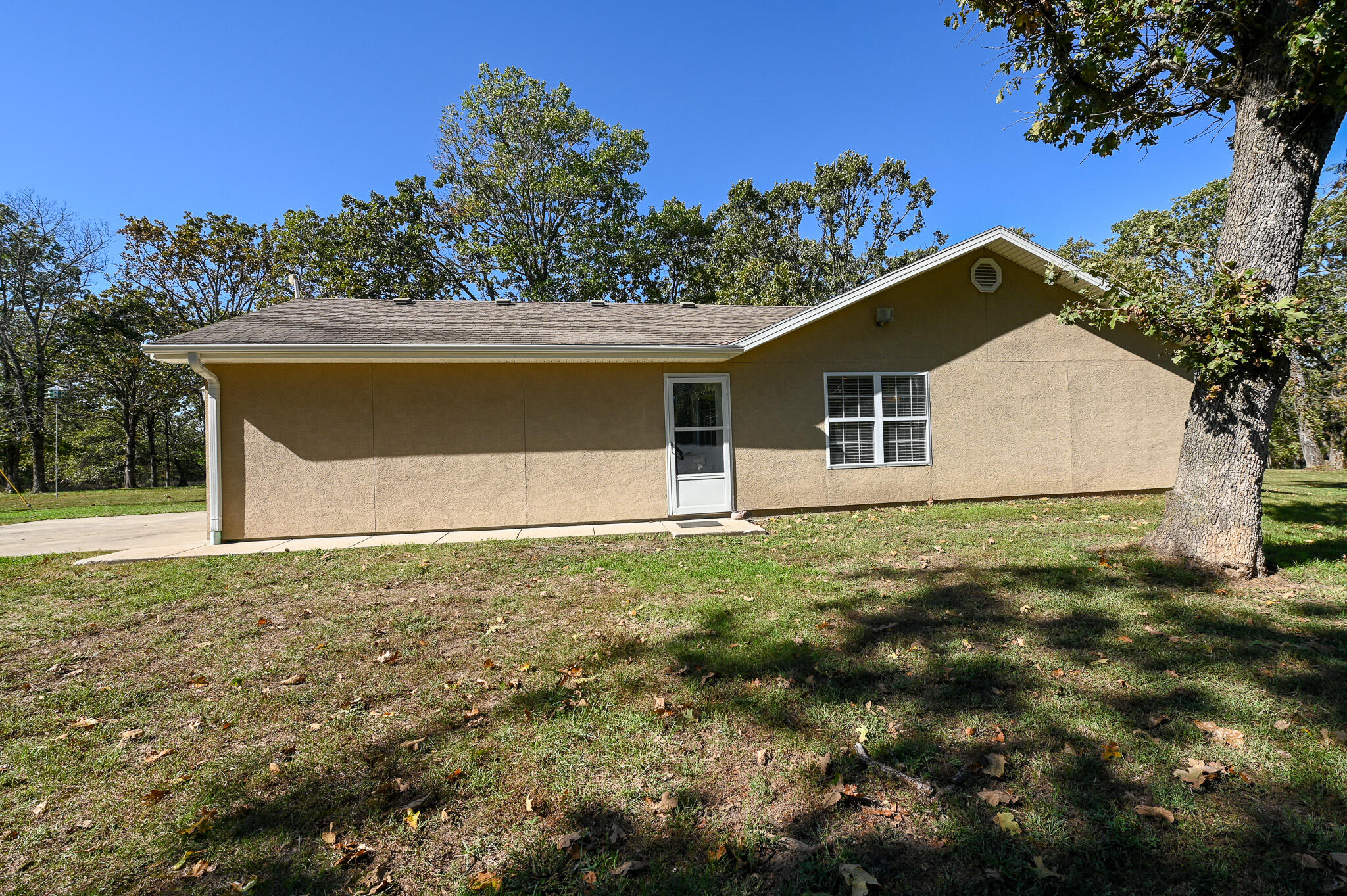 33981 County Road 96 Property Photo 12
