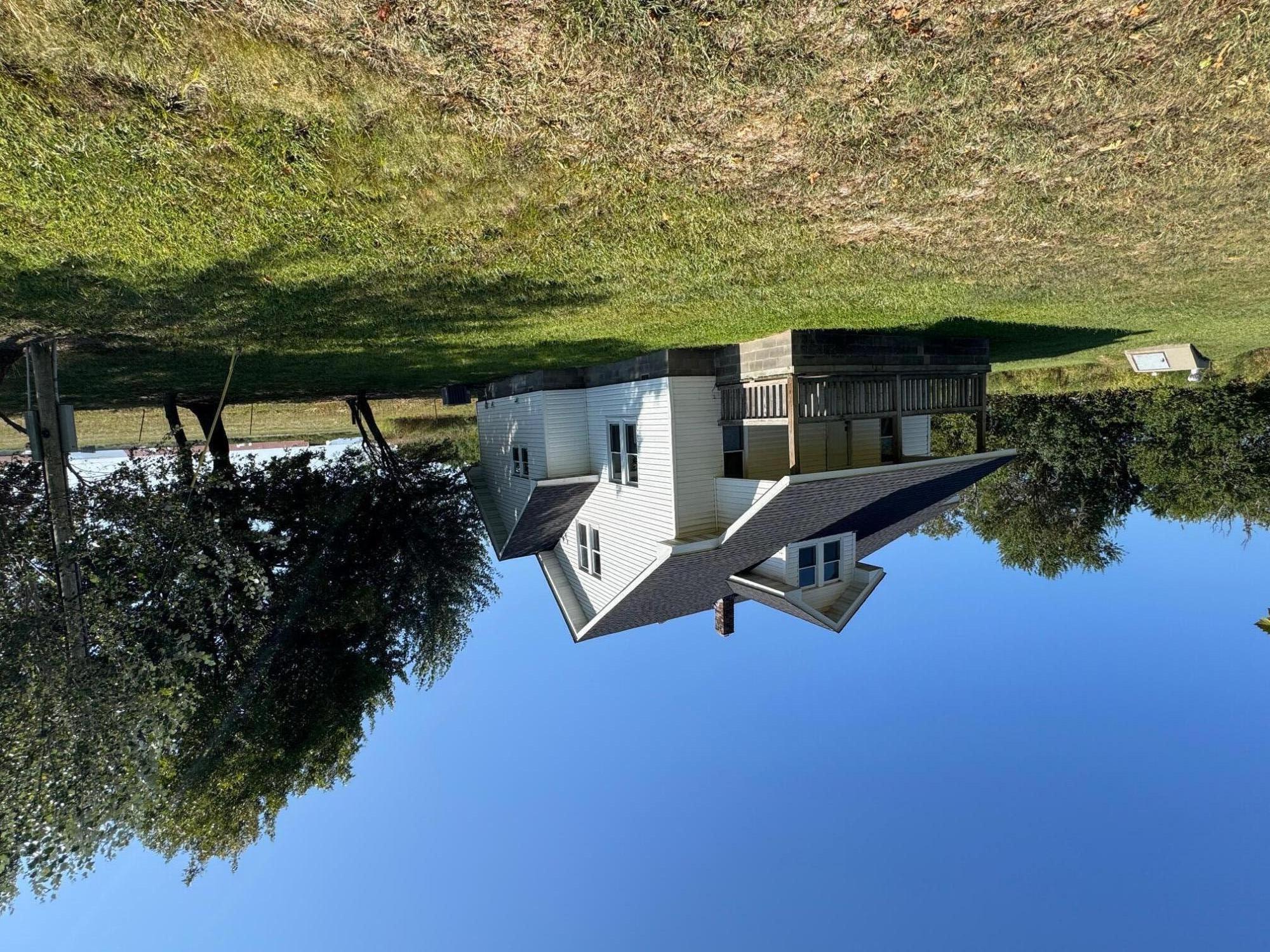 302 Maple Road Property Photo 1