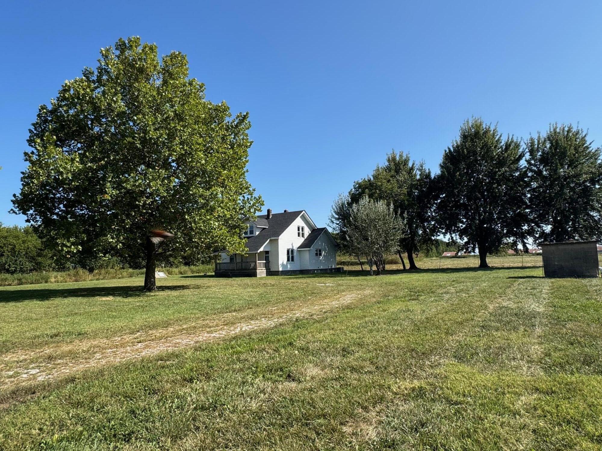 302 Maple Road Property Photo 7