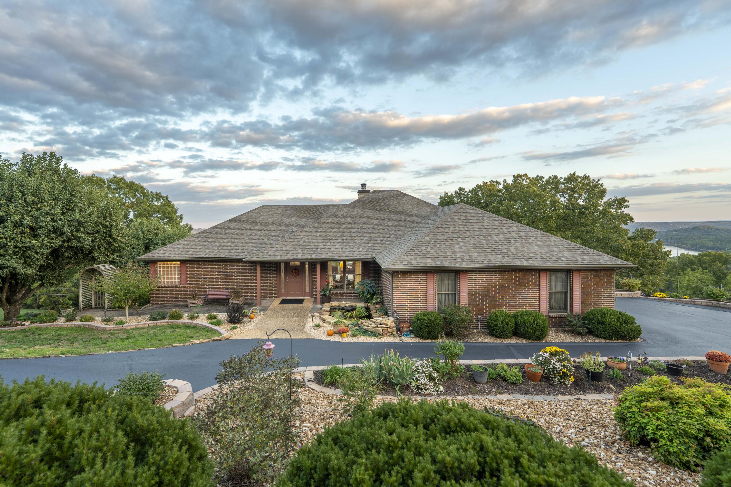 258 Eagle Ridge Lane Property Photo 1