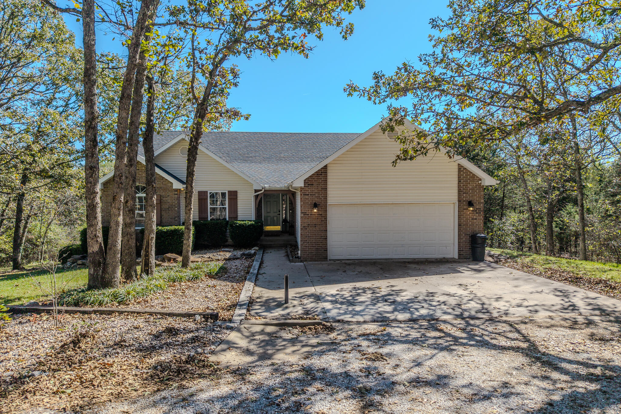 1142 East 405th Road Property Photo 1