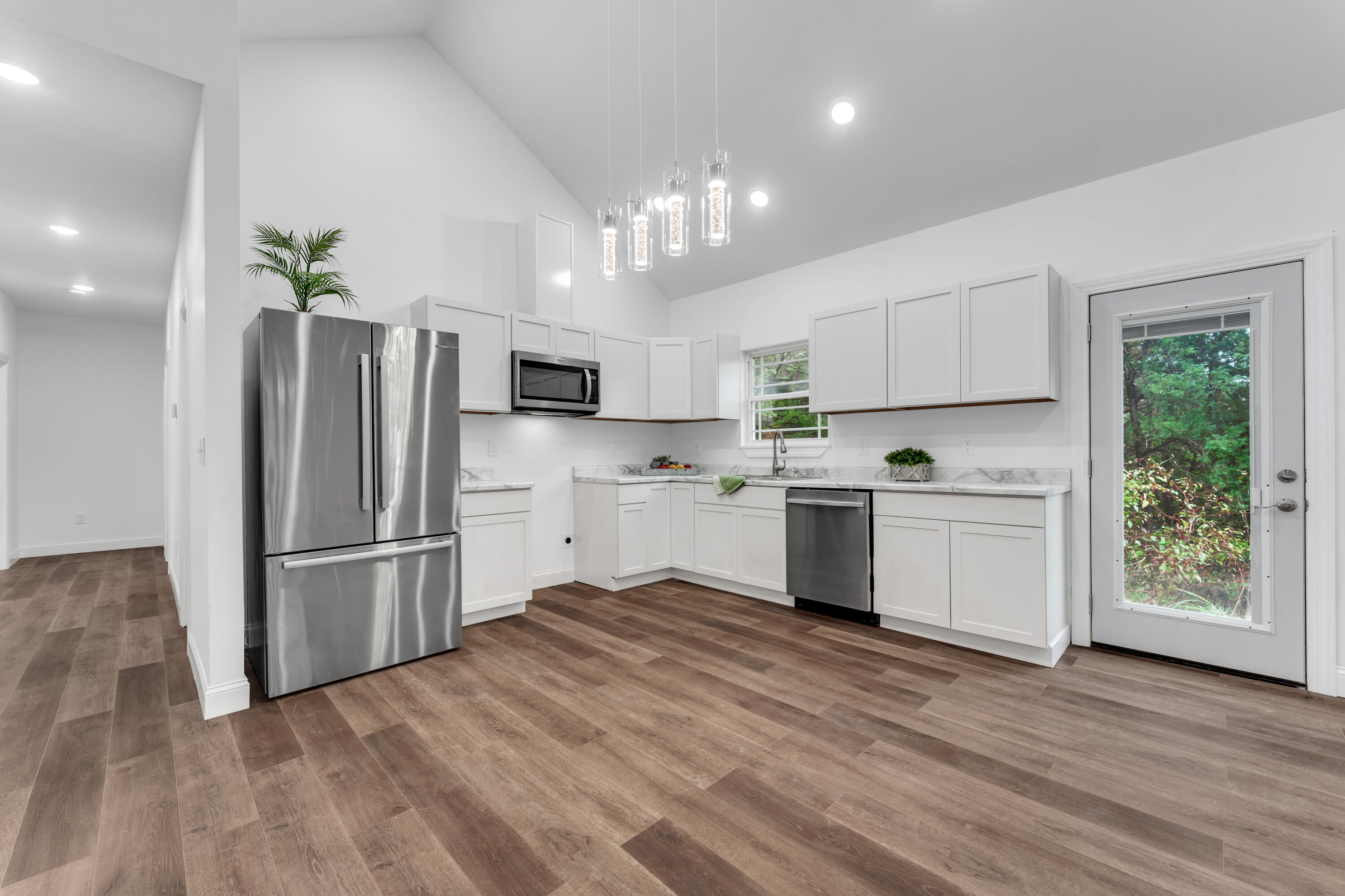 3003-3005 Bluebird Road Property Photo 3