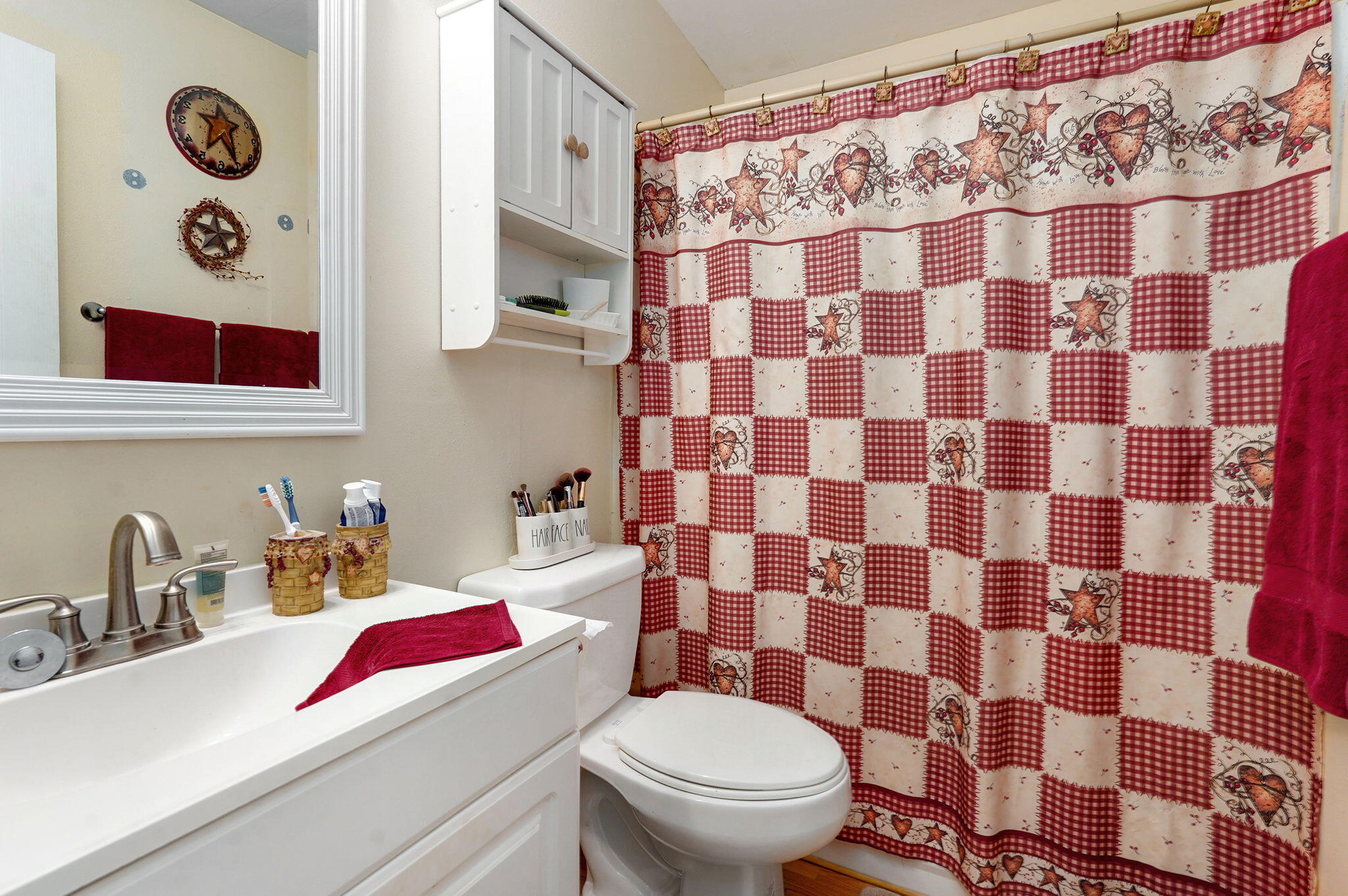 2582 River Road Property Photo 17