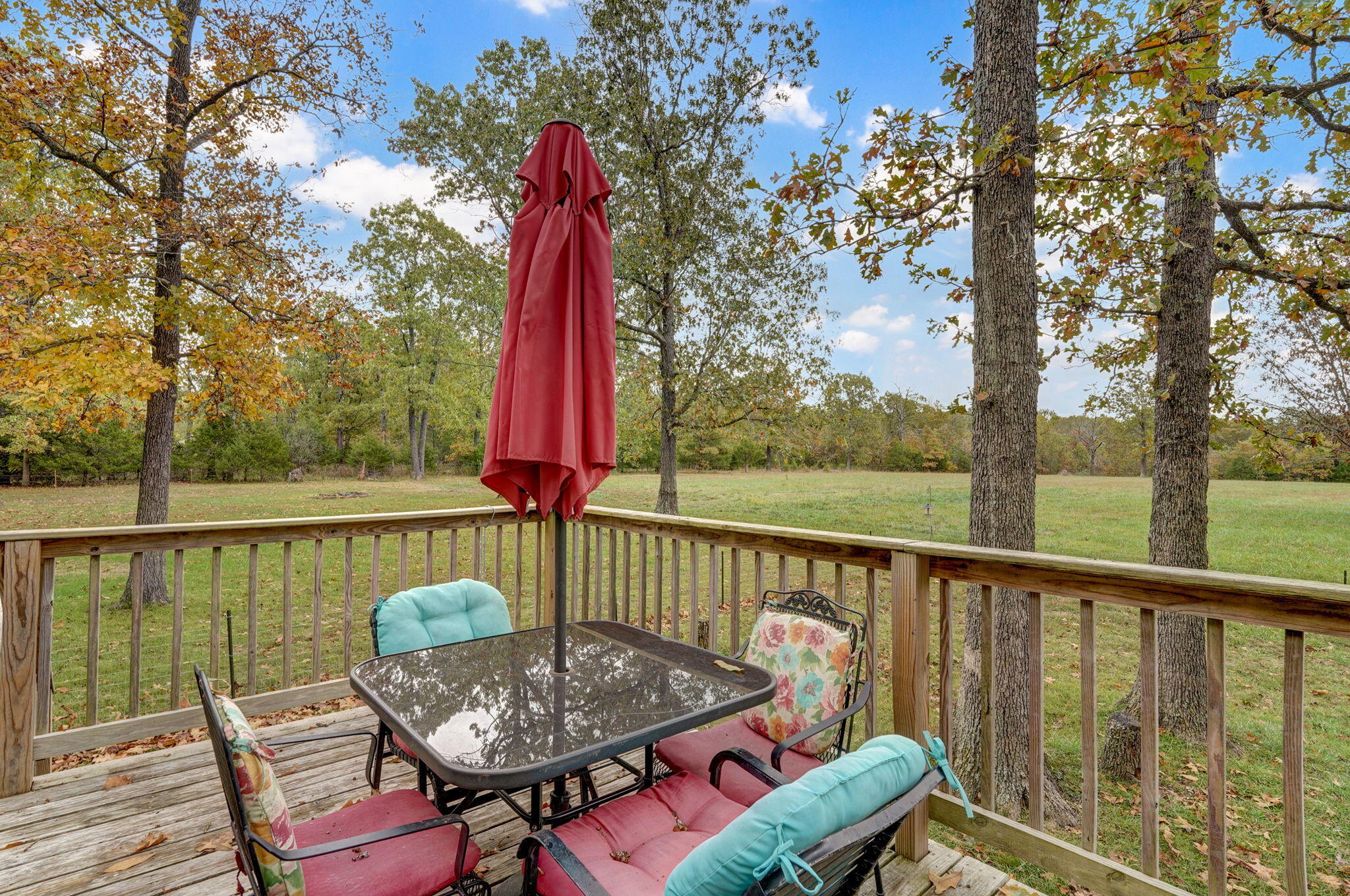 2582 River Road Property Photo 21