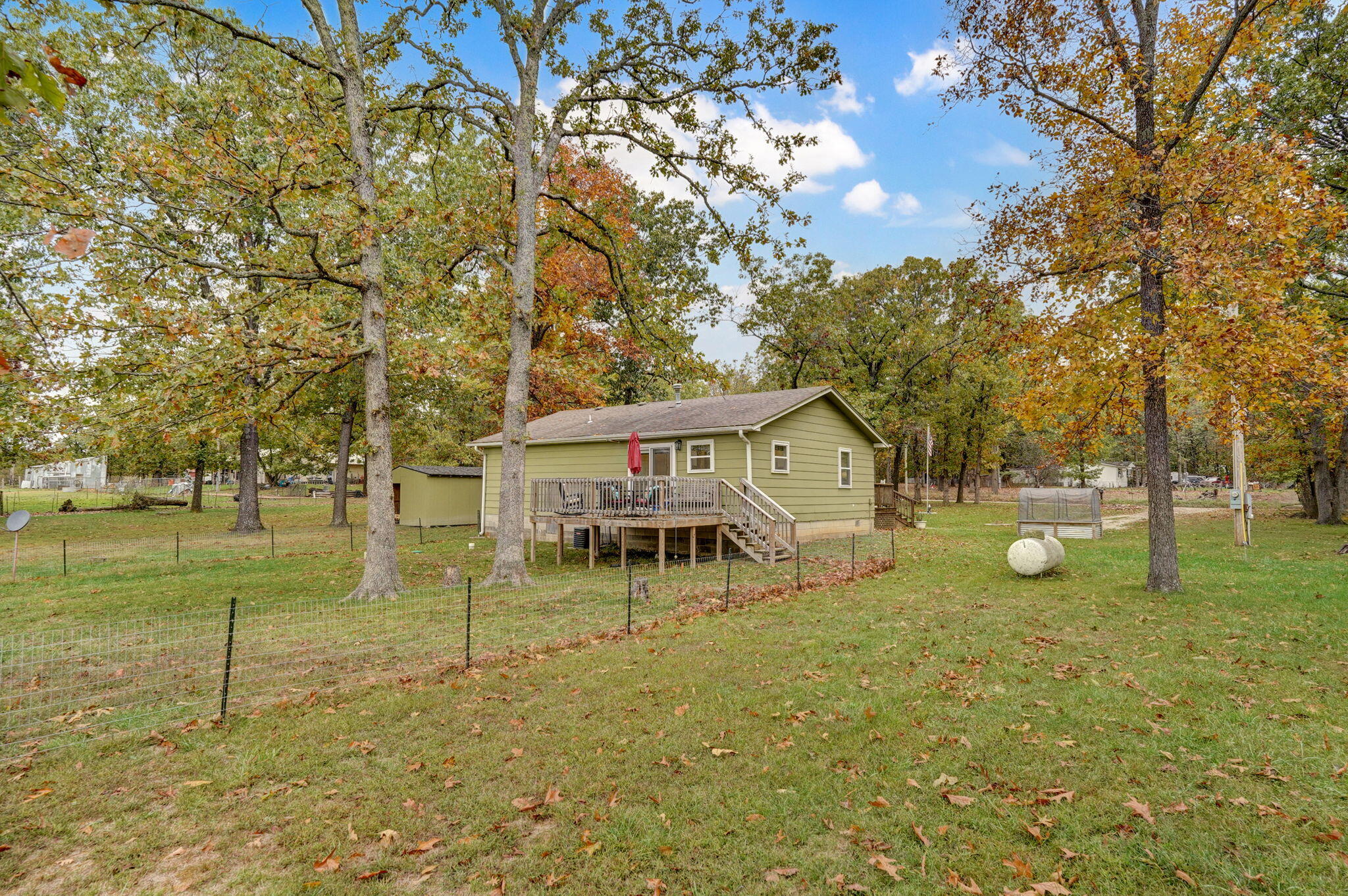 2582 River Road Property Photo 22