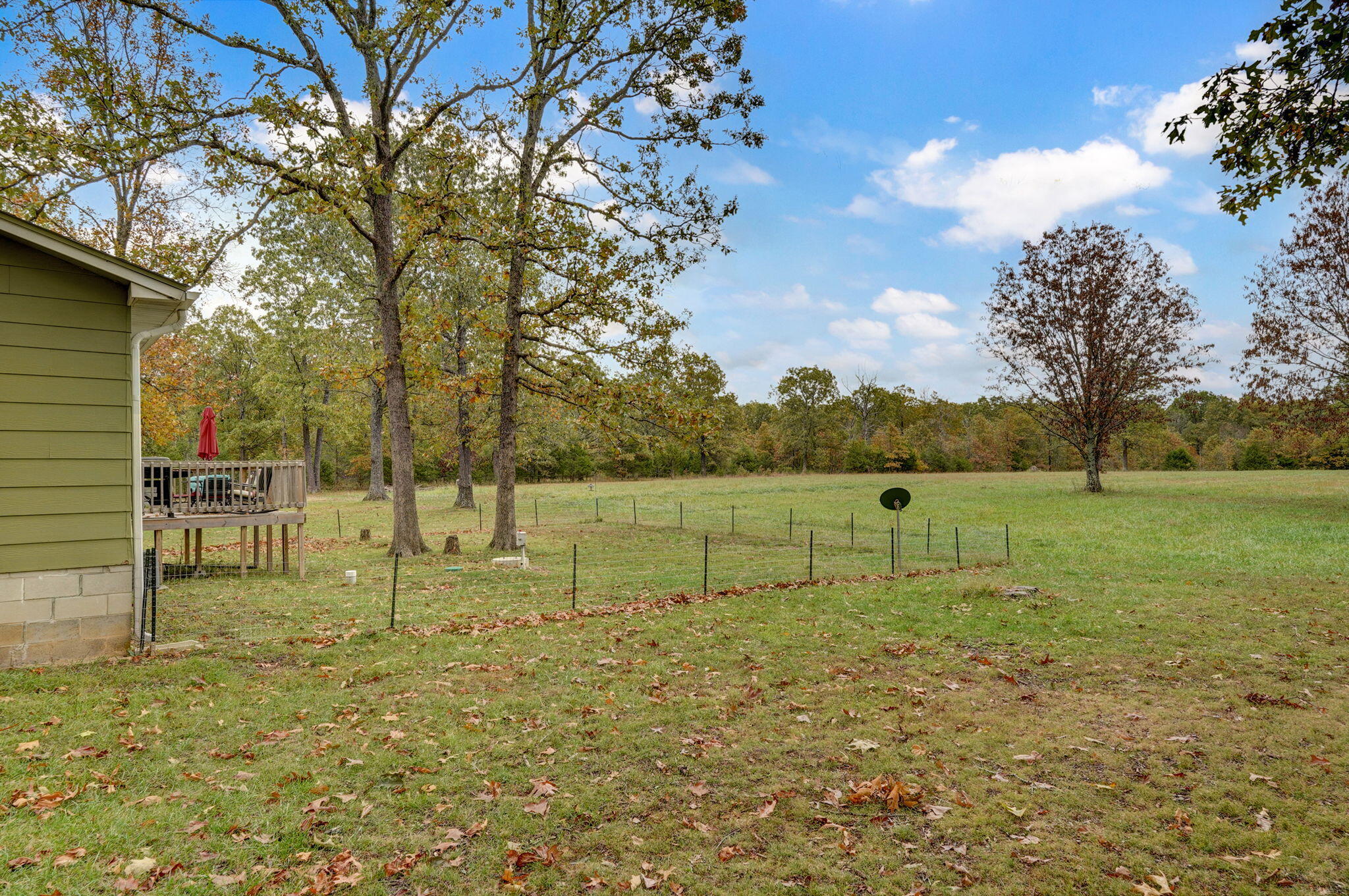 2582 River Road Property Photo 24