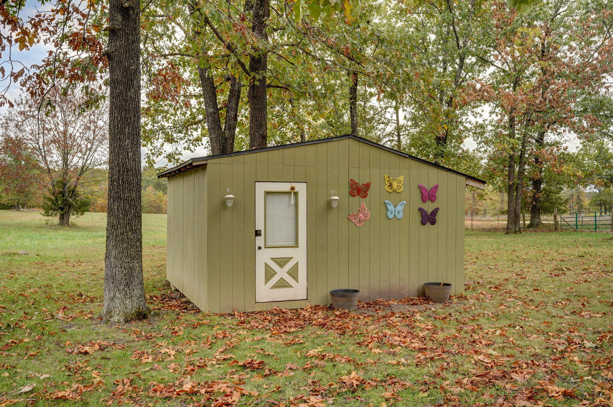 2582 River Road Property Photo 26