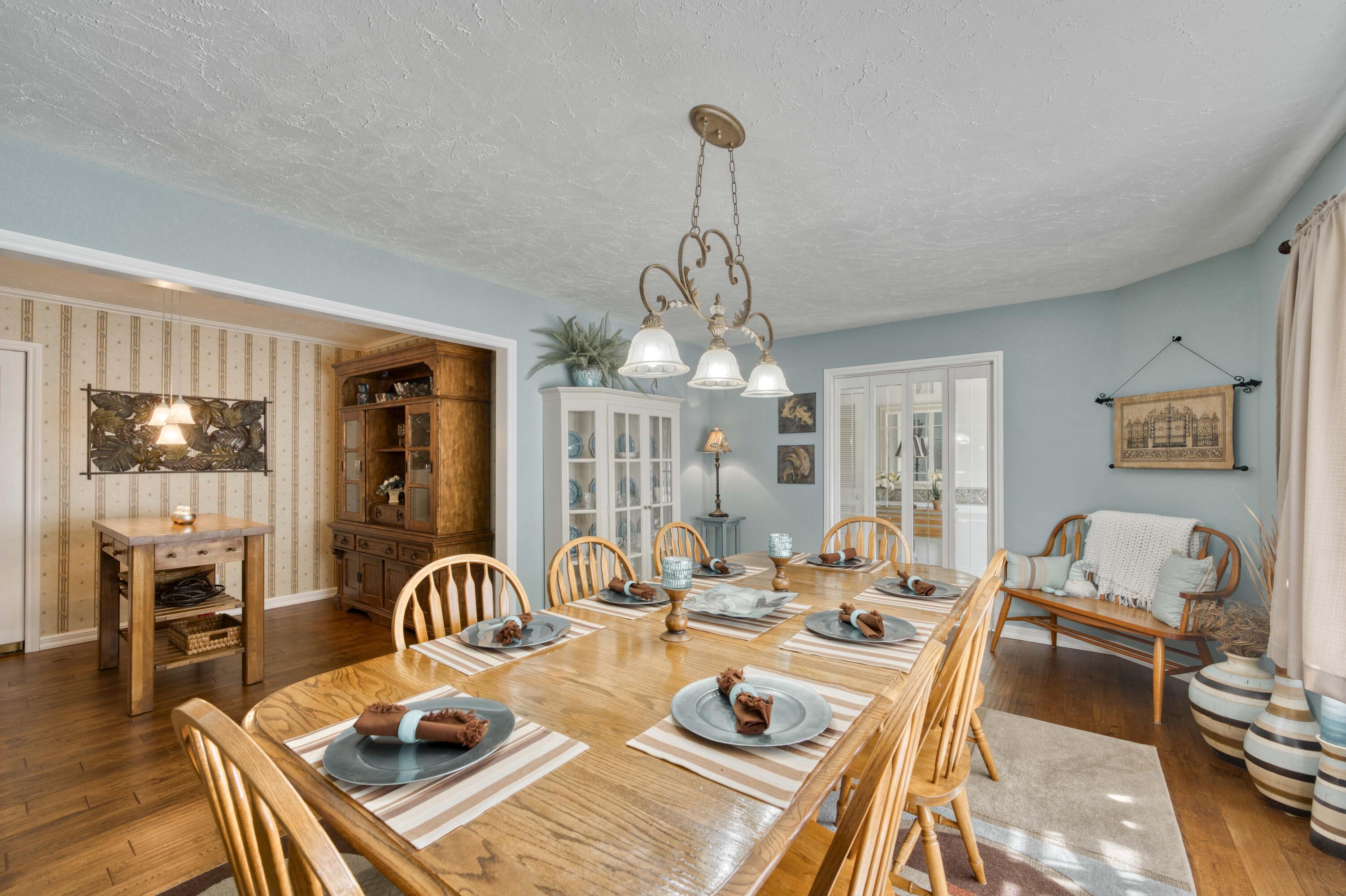 3060 South Greenbrier Avenue Property Photo 2