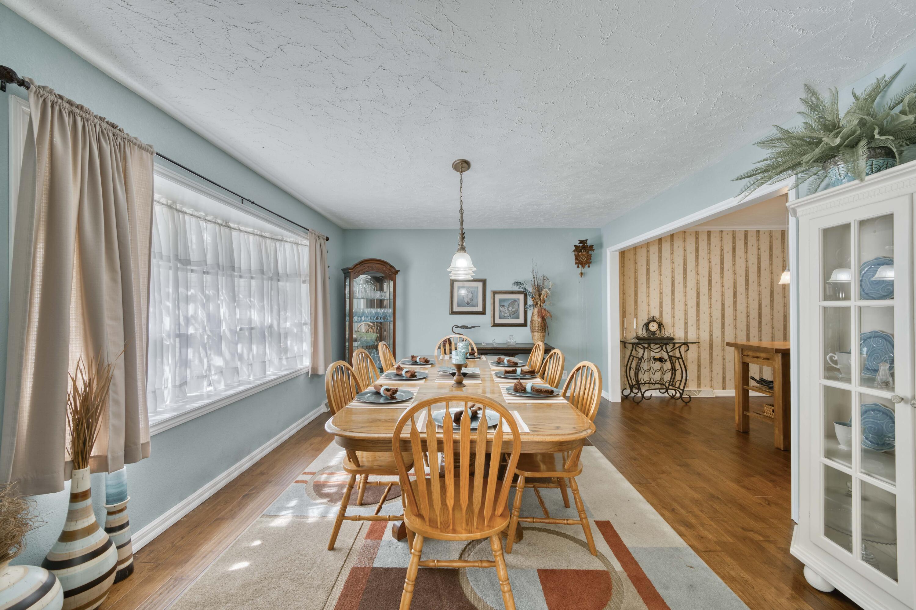 3060 South Greenbrier Avenue Property Photo 11