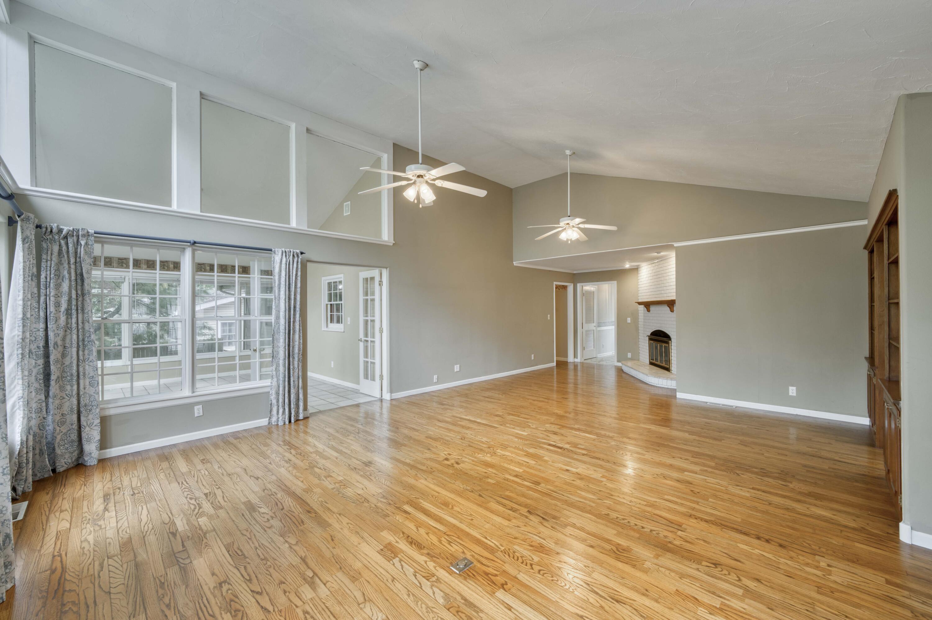 3060 South Greenbrier Avenue Property Photo 28