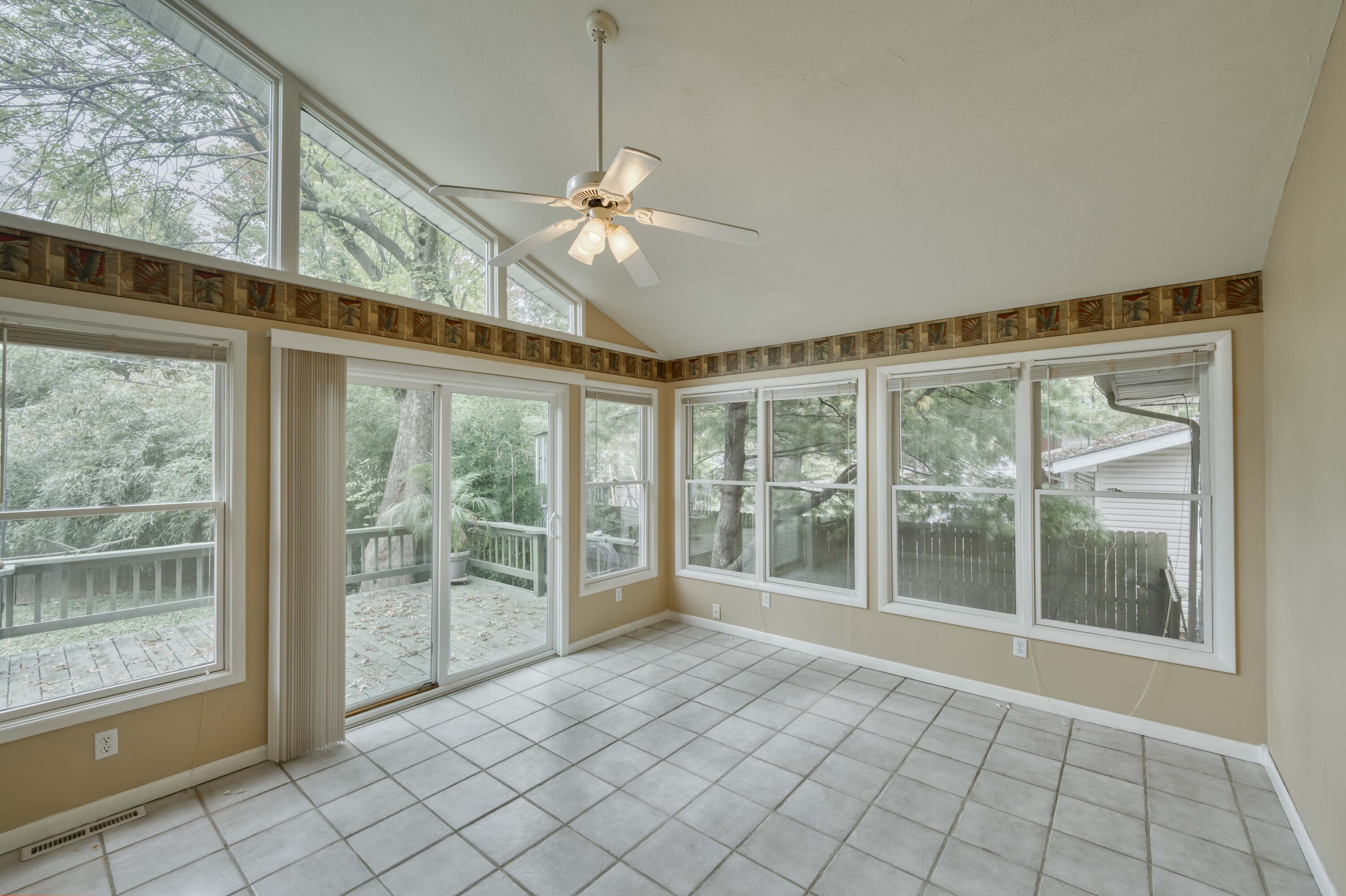 3060 South Greenbrier Avenue Property Photo 30