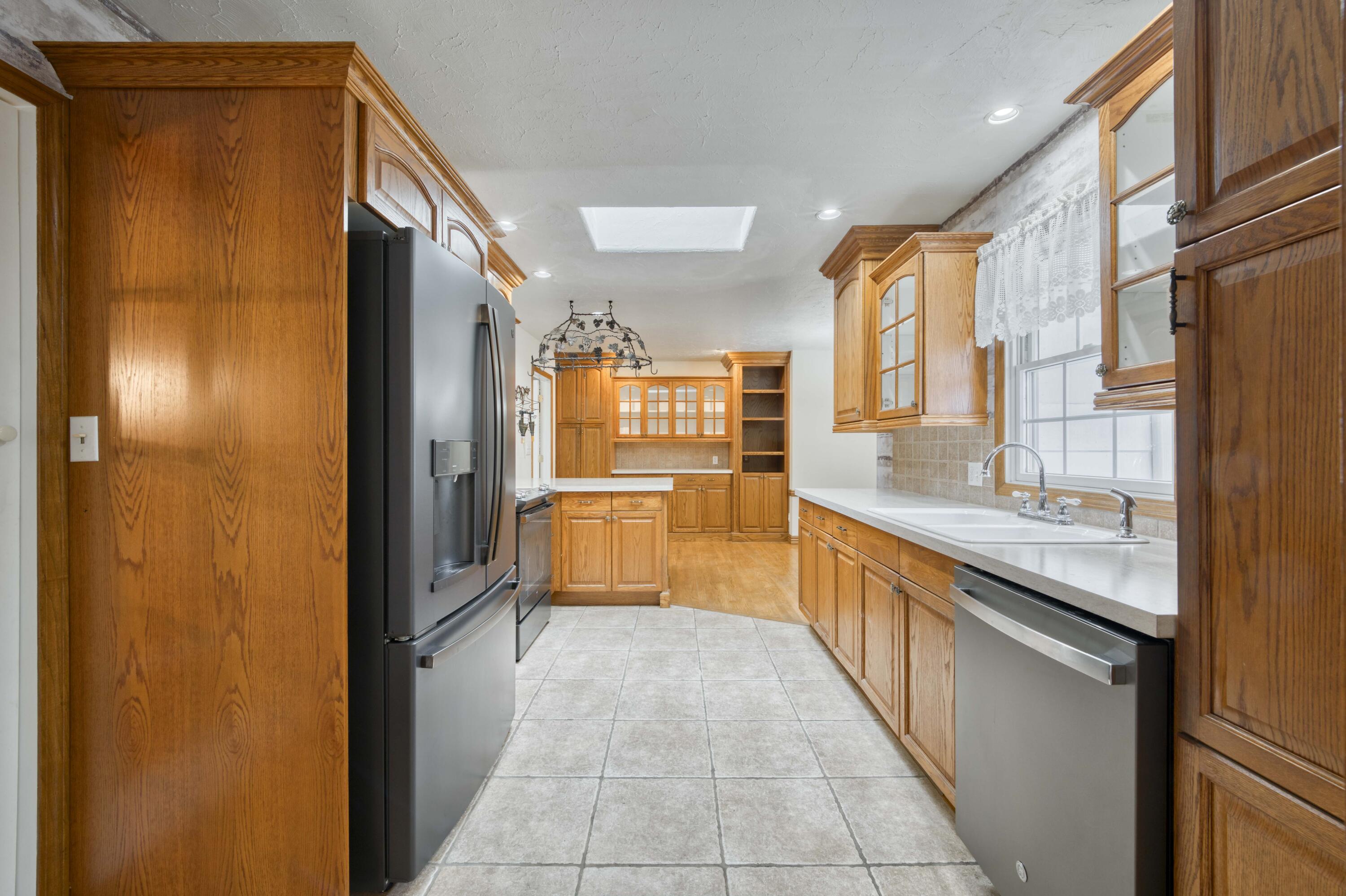 3060 South Greenbrier Avenue Property Photo 32