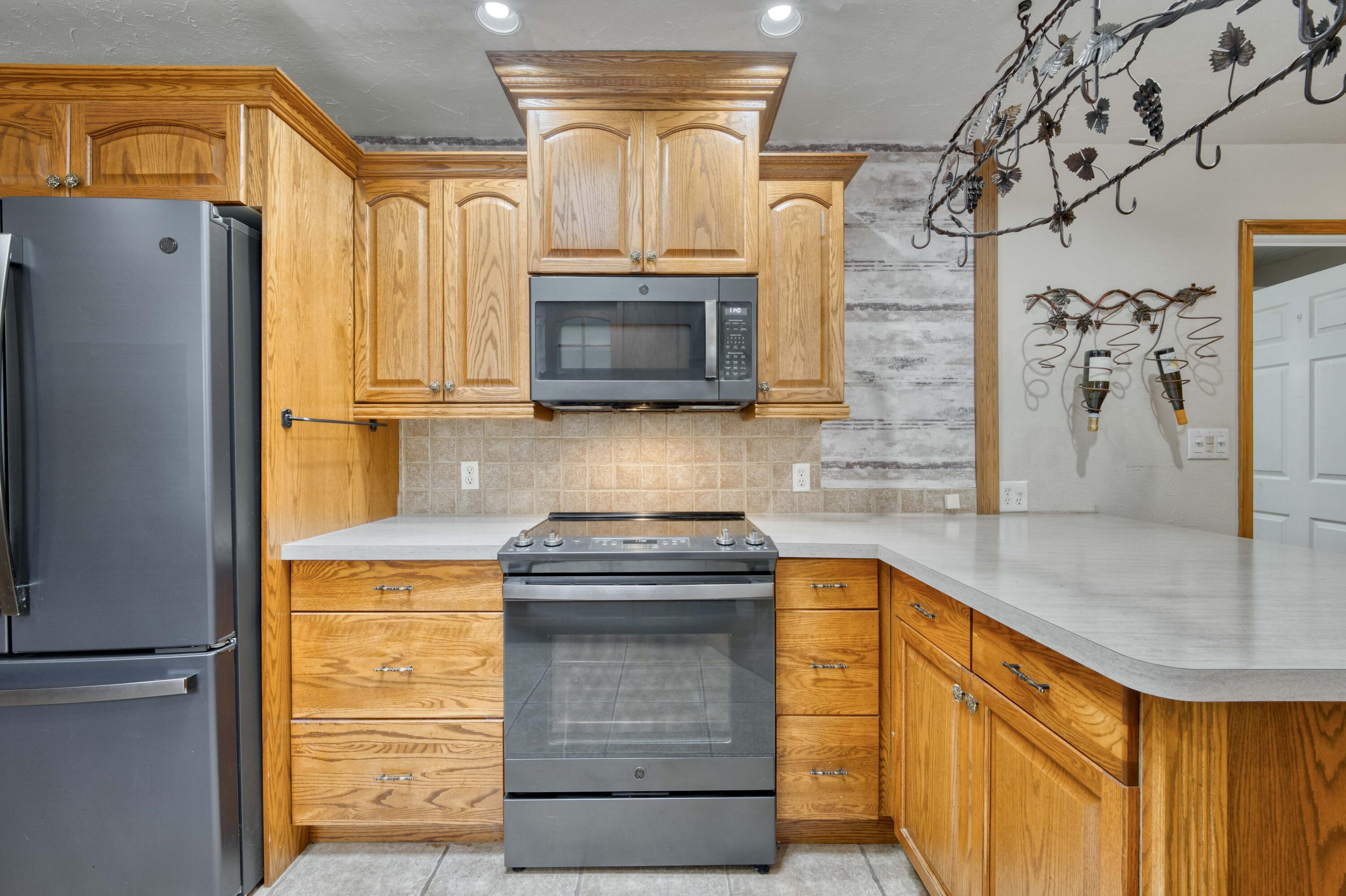 3060 South Greenbrier Avenue Property Photo 36