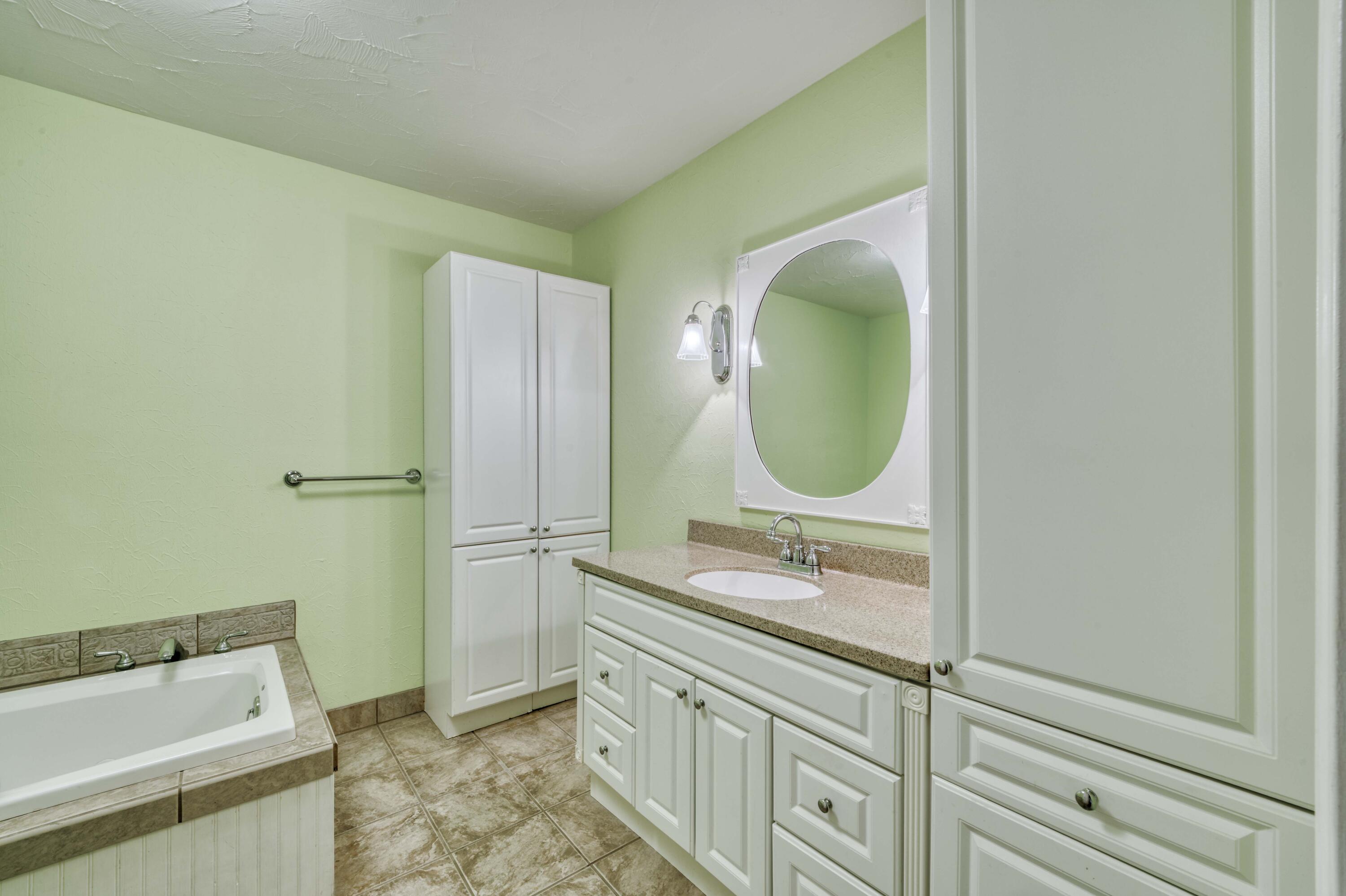 3060 South Greenbrier Avenue Property Photo 48