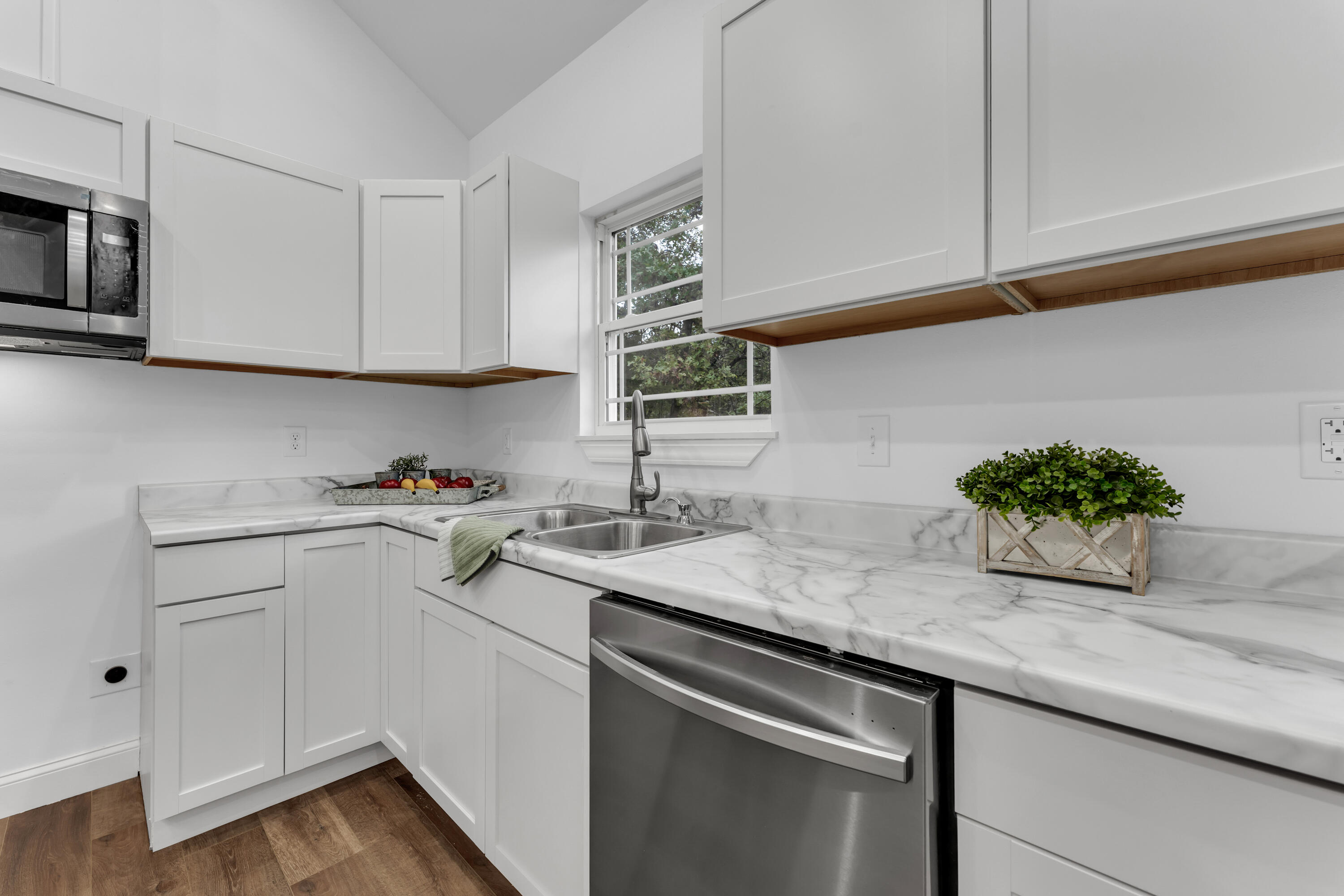 3005 Bluebird Road Property Photo 6