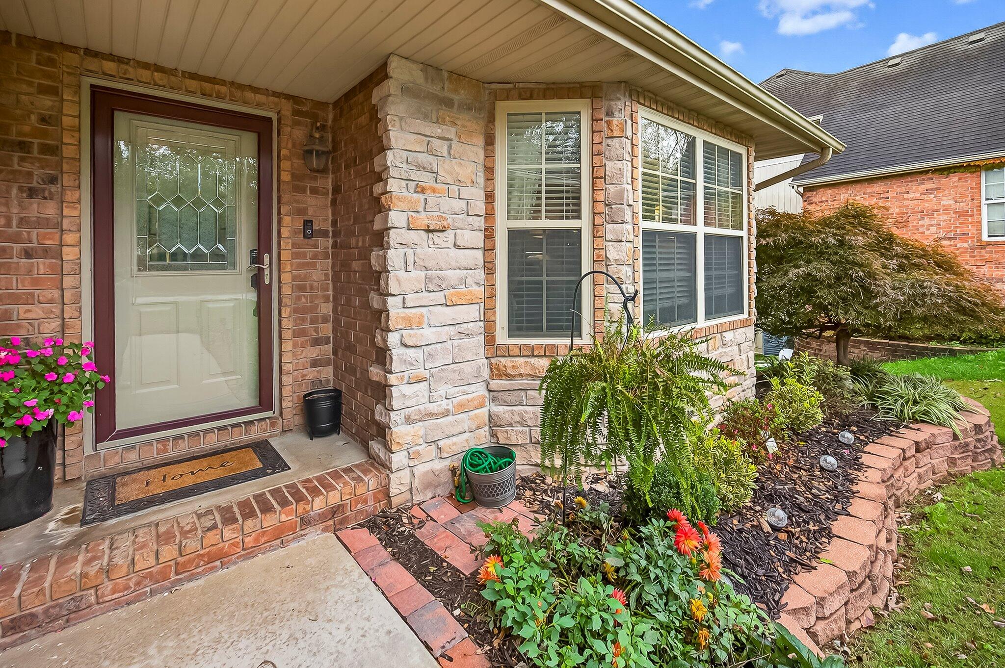 108 North Julie Drive Property Photo 4