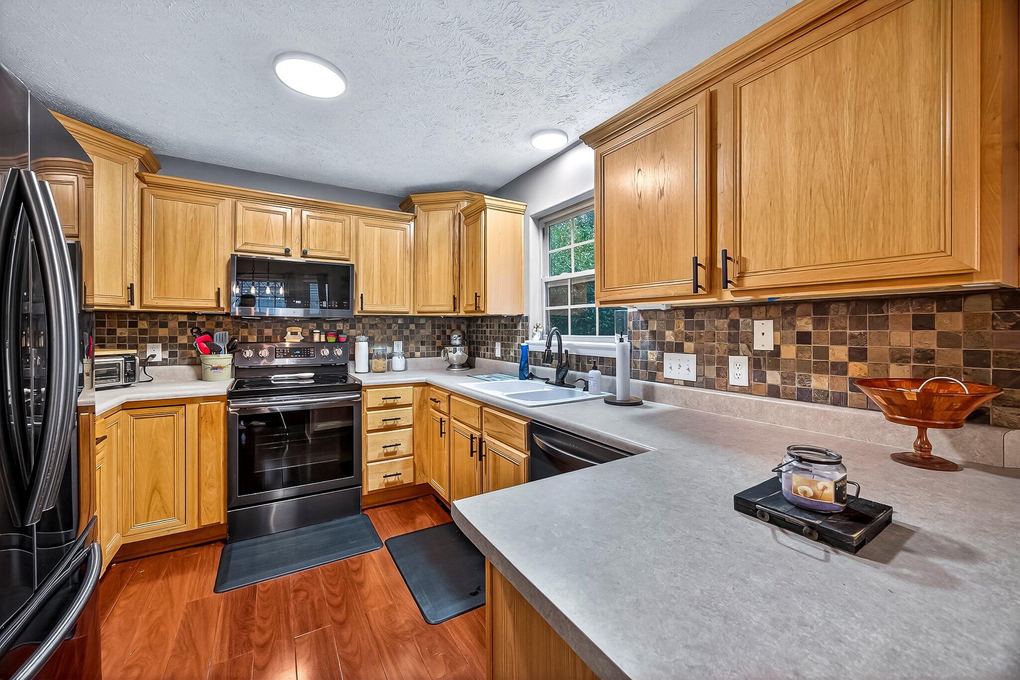 108 North Julie Drive Property Photo 11