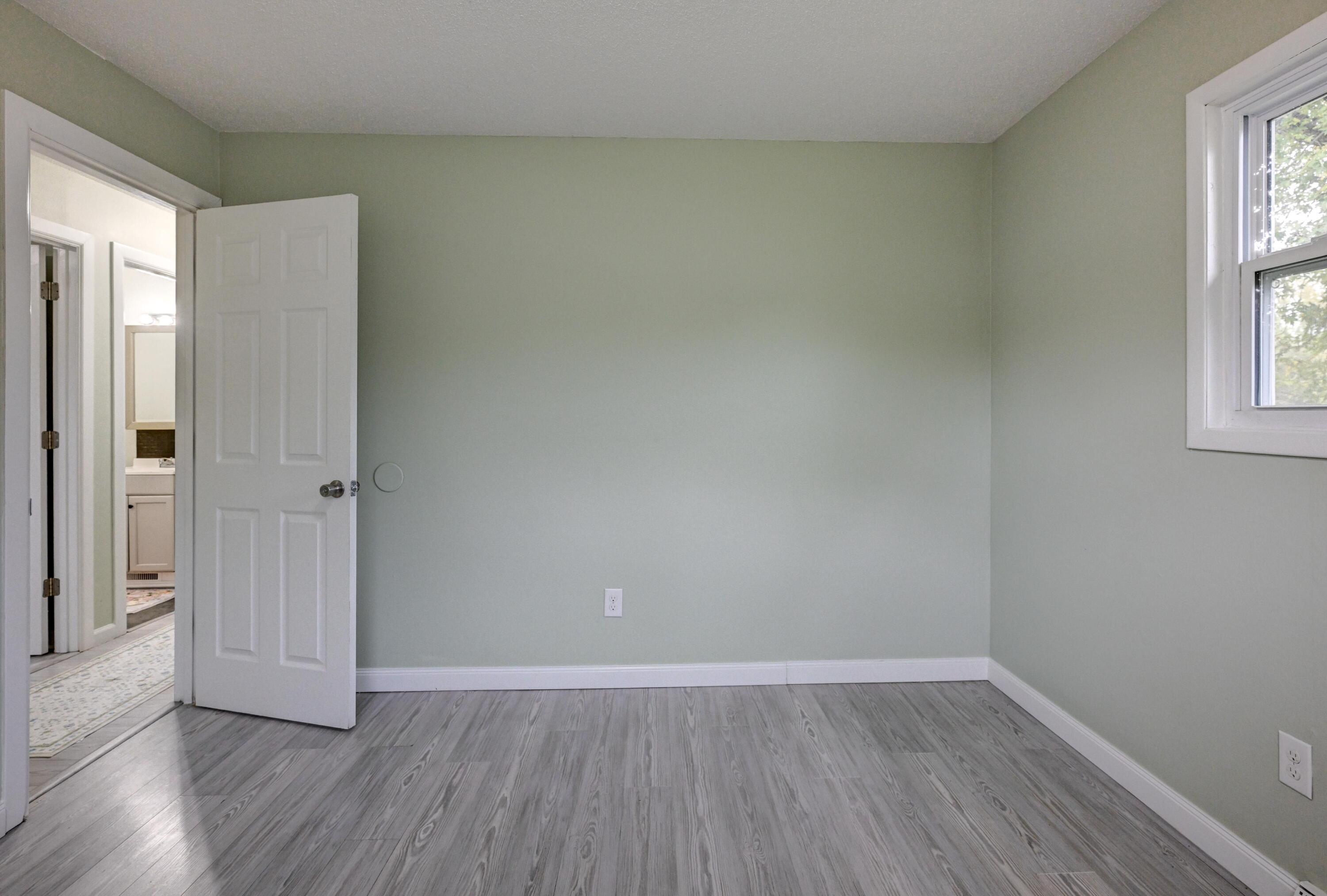 126 East Splitlog Avenue Property Photo 20