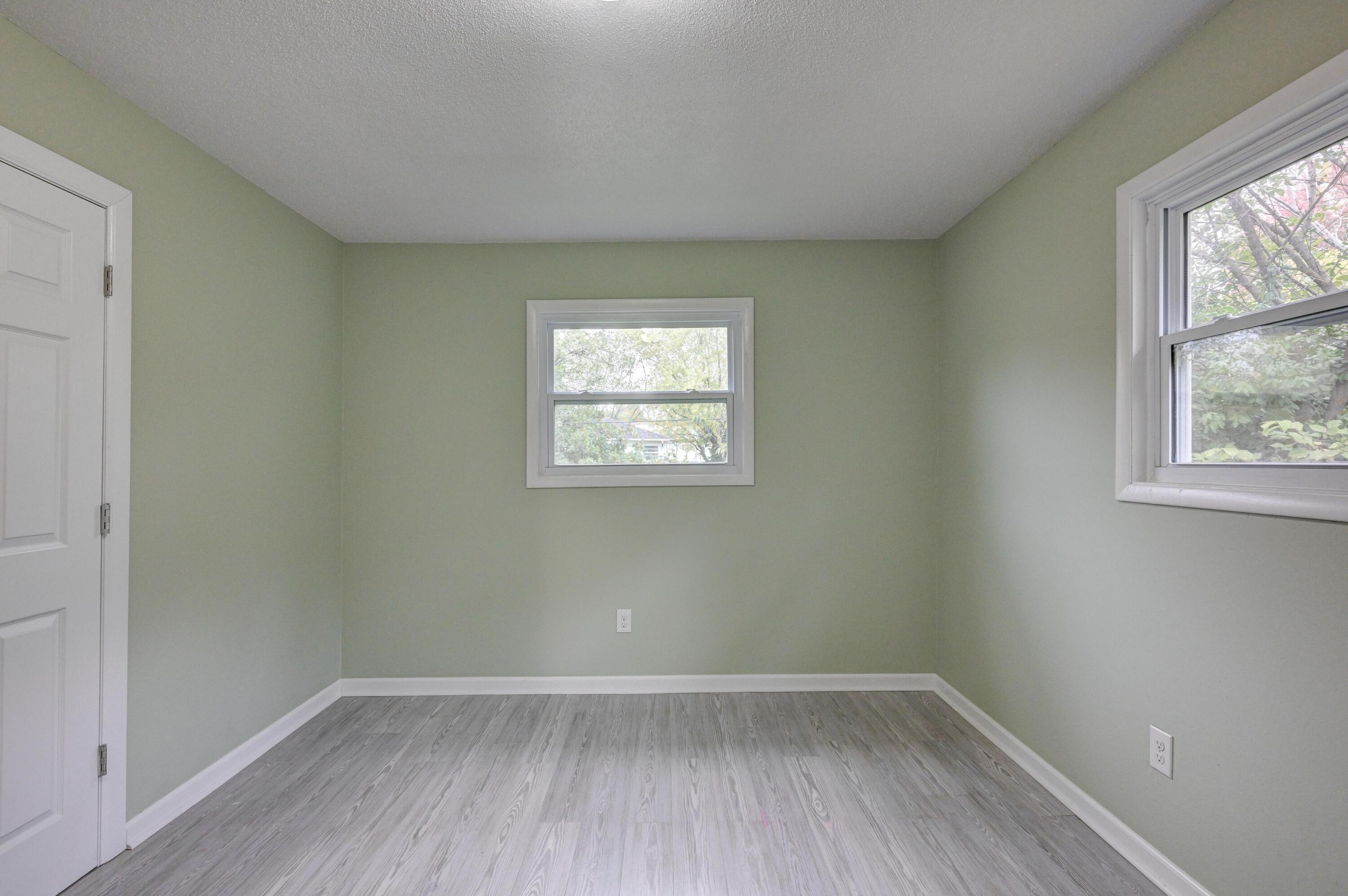 126 East Splitlog Avenue Property Photo 23