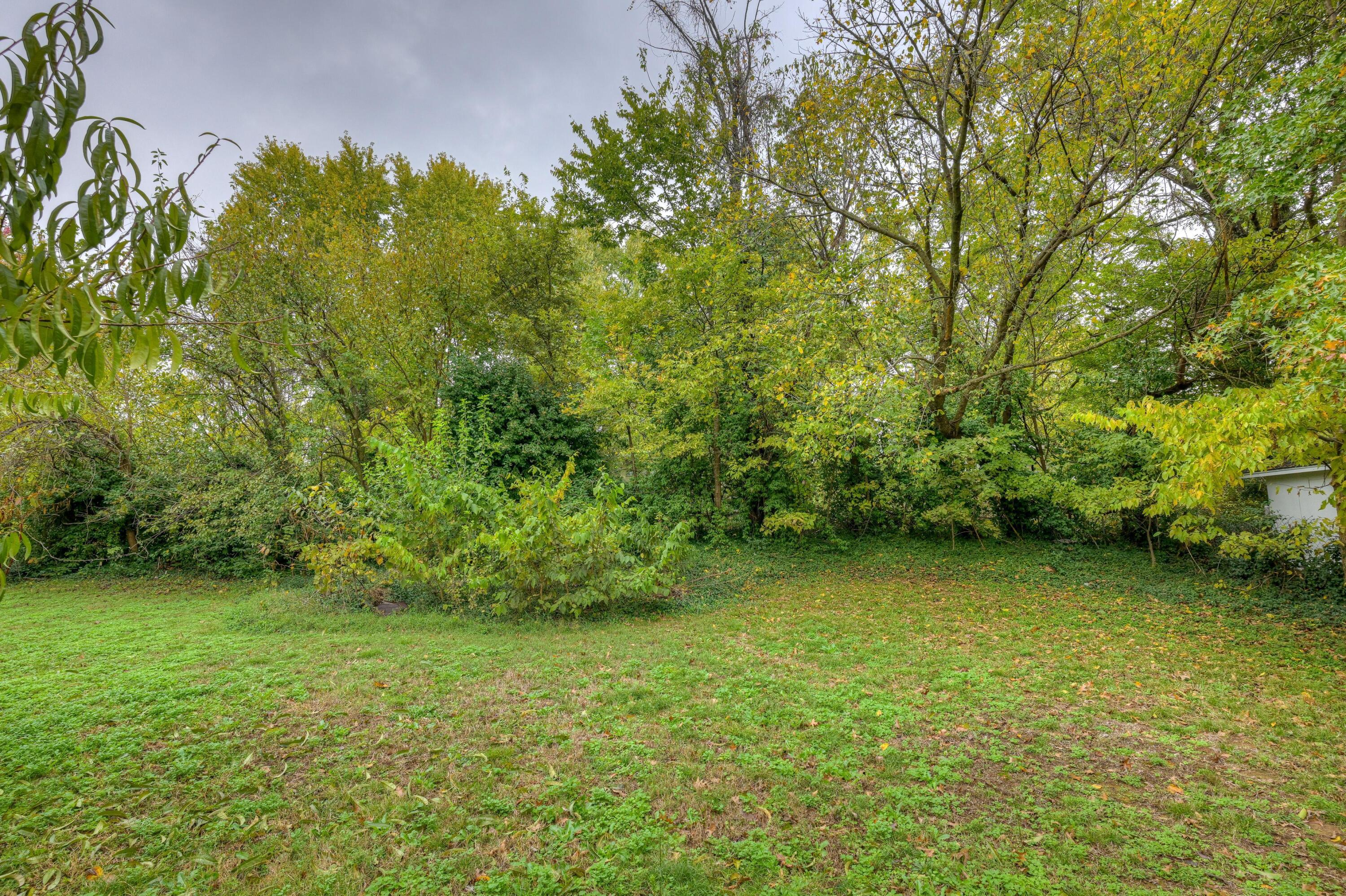 126 East Splitlog Avenue Property Photo 27