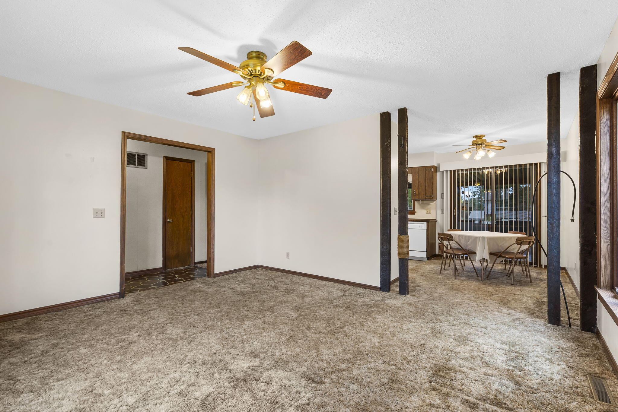 4889 South Douglas Drive Property Photo 7