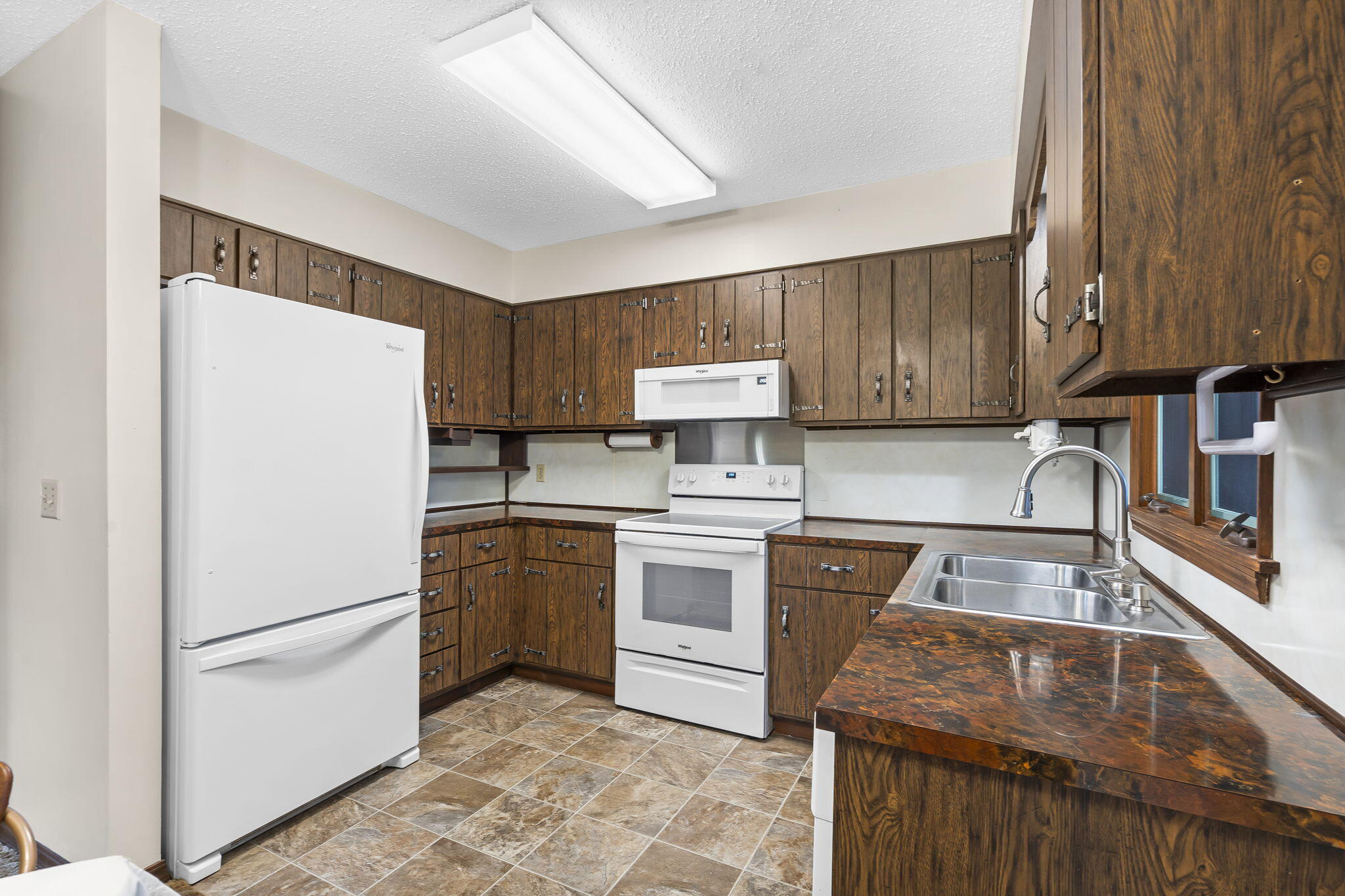 4889 South Douglas Drive Property Photo 10