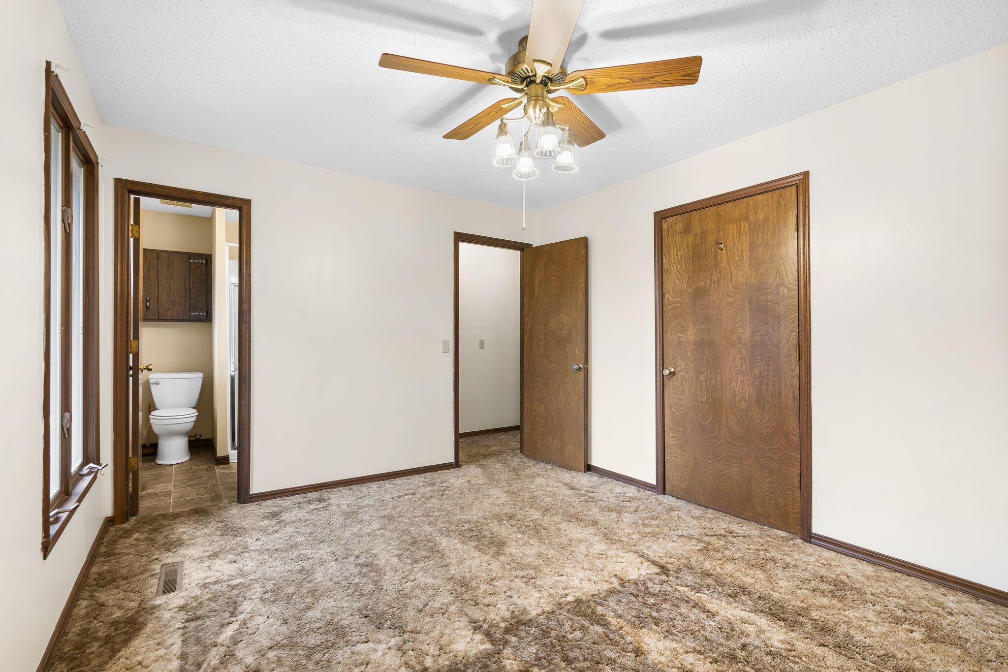 4889 South Douglas Drive Property Photo 15