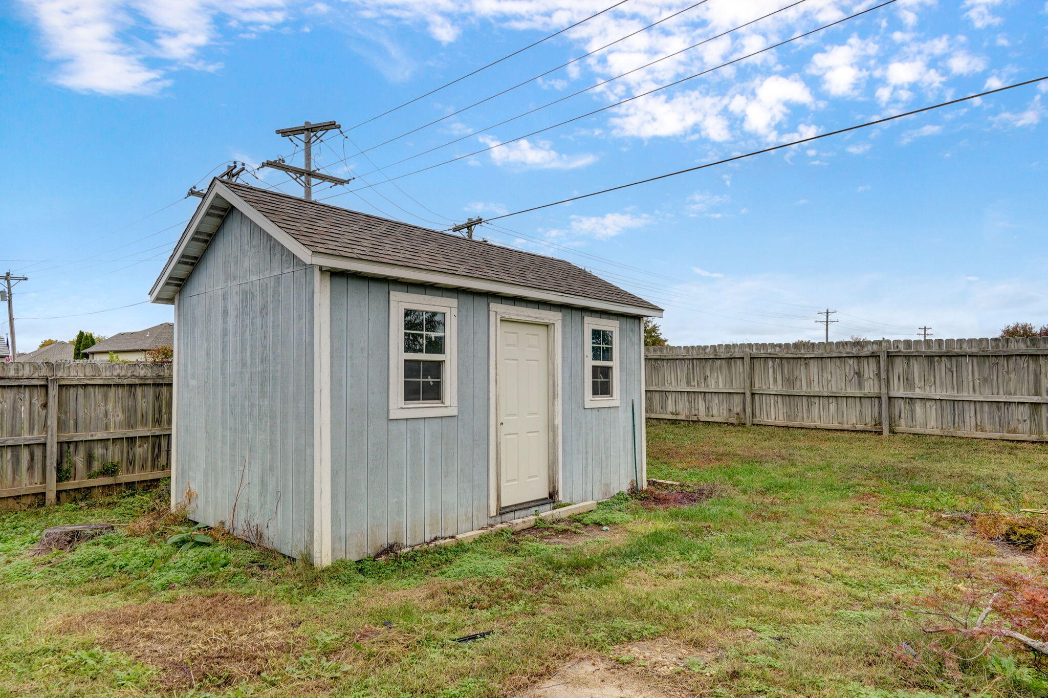 931 West Butterfield Drive Property Photo 17