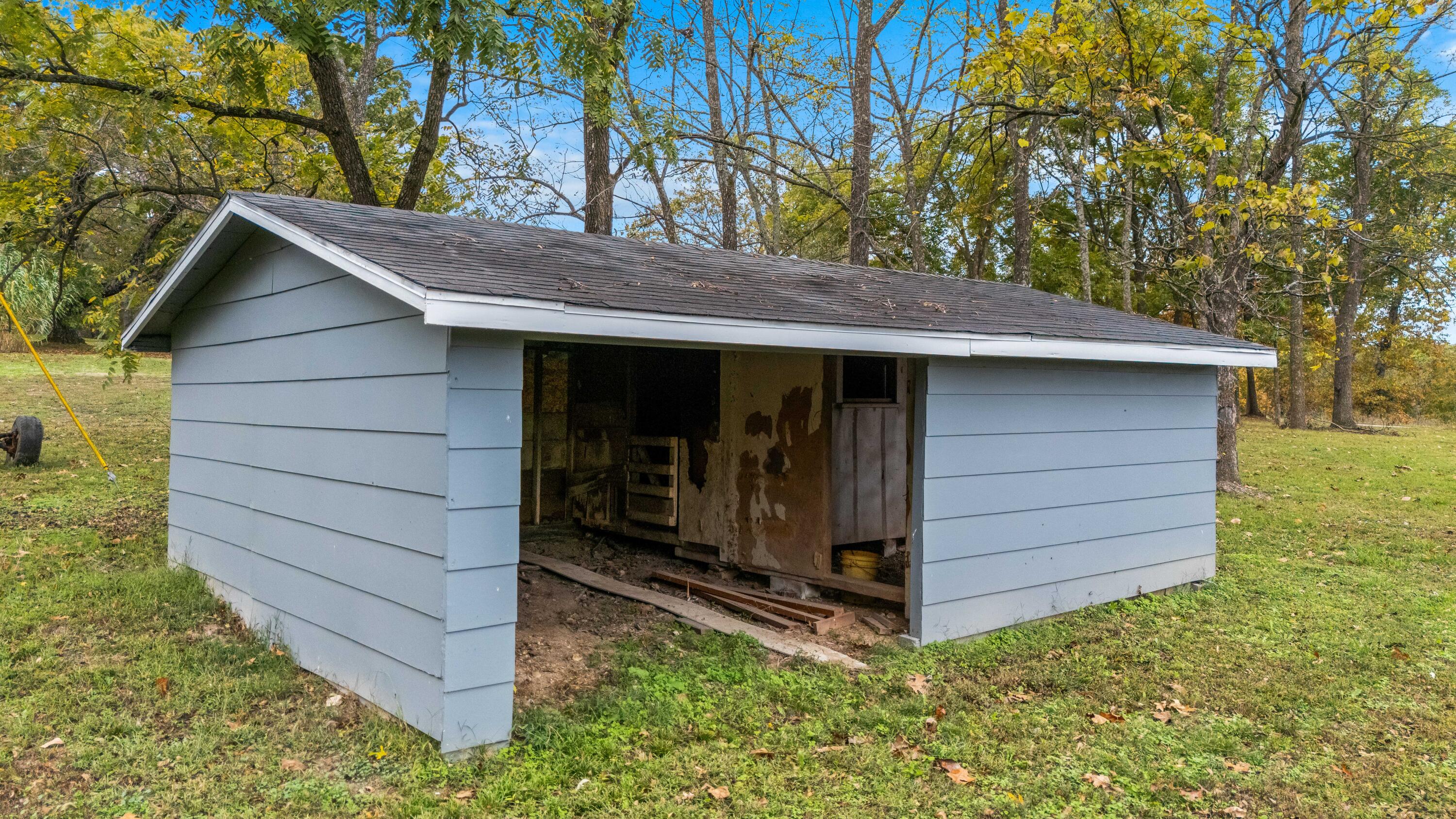 2360 East State Route K Property Photo 9