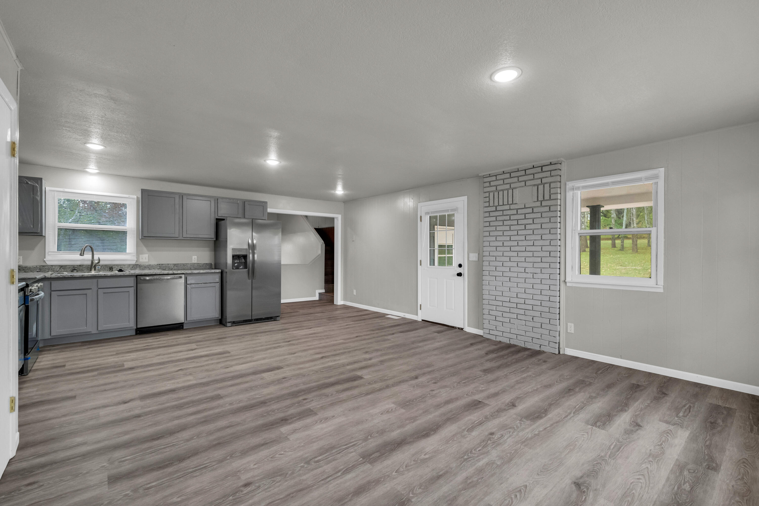 2360 East State Route K Property Photo 12