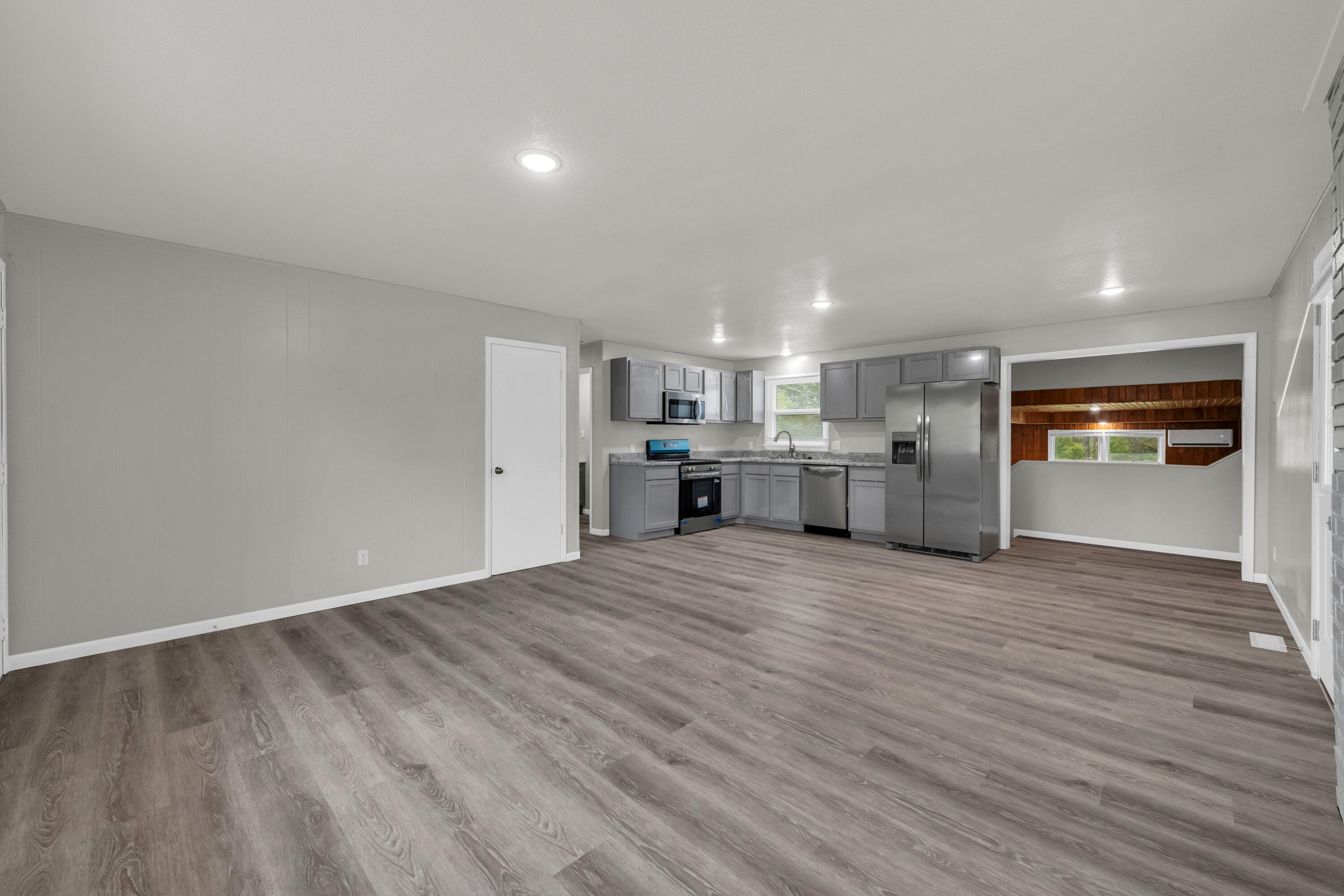 2360 East State Route K Property Photo 13