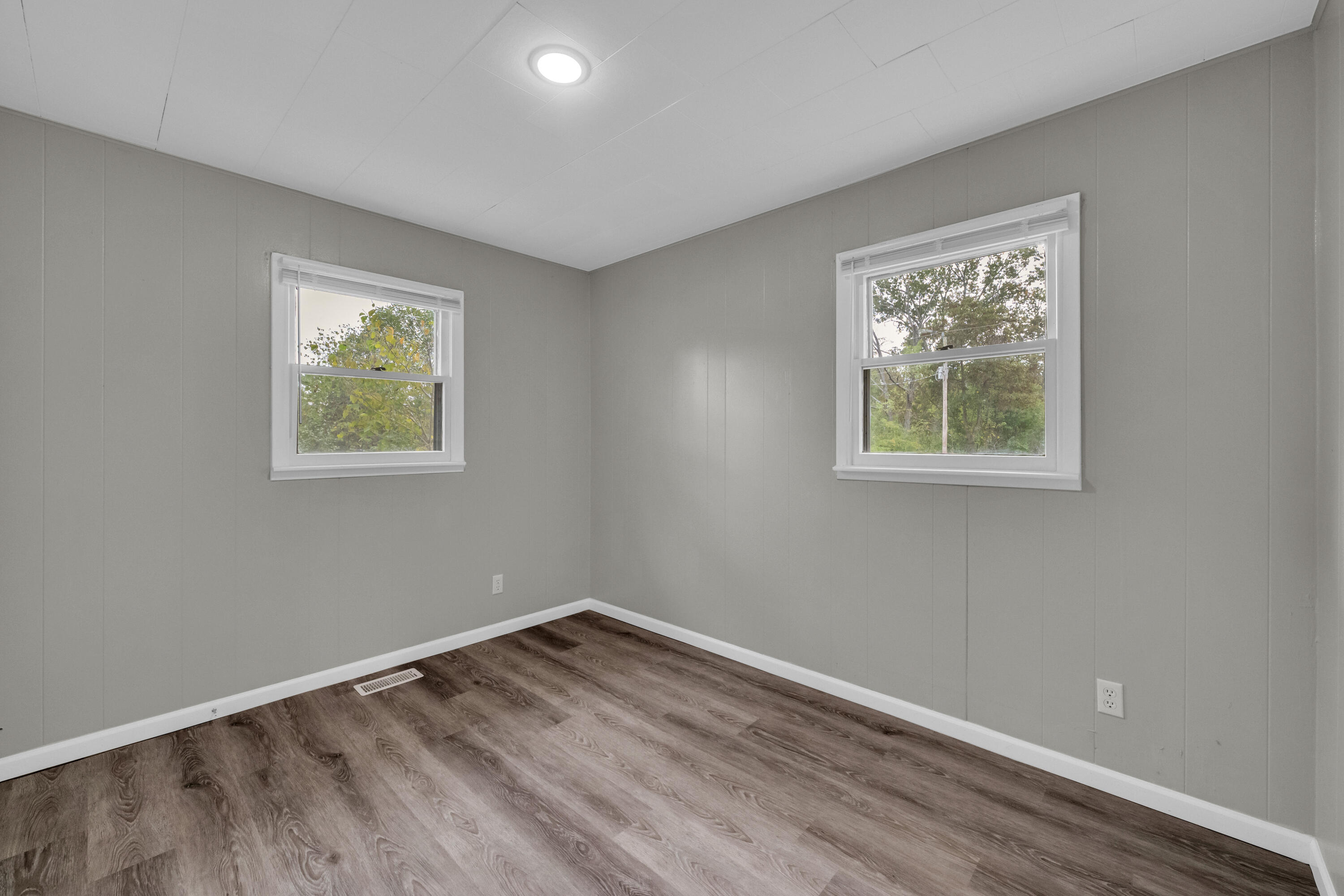 2360 East State Route K Property Photo 28