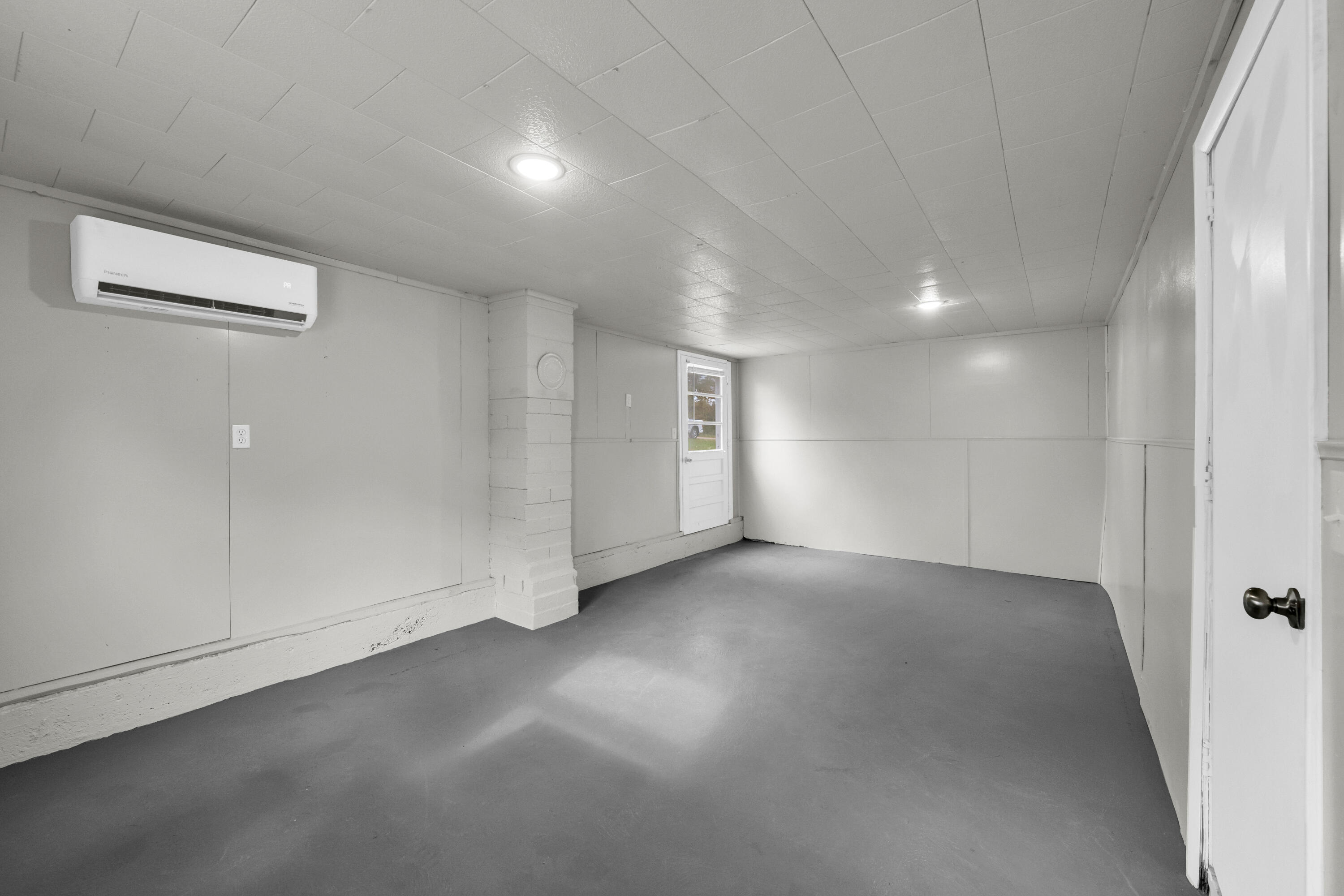 2360 East State Route K Property Photo 35