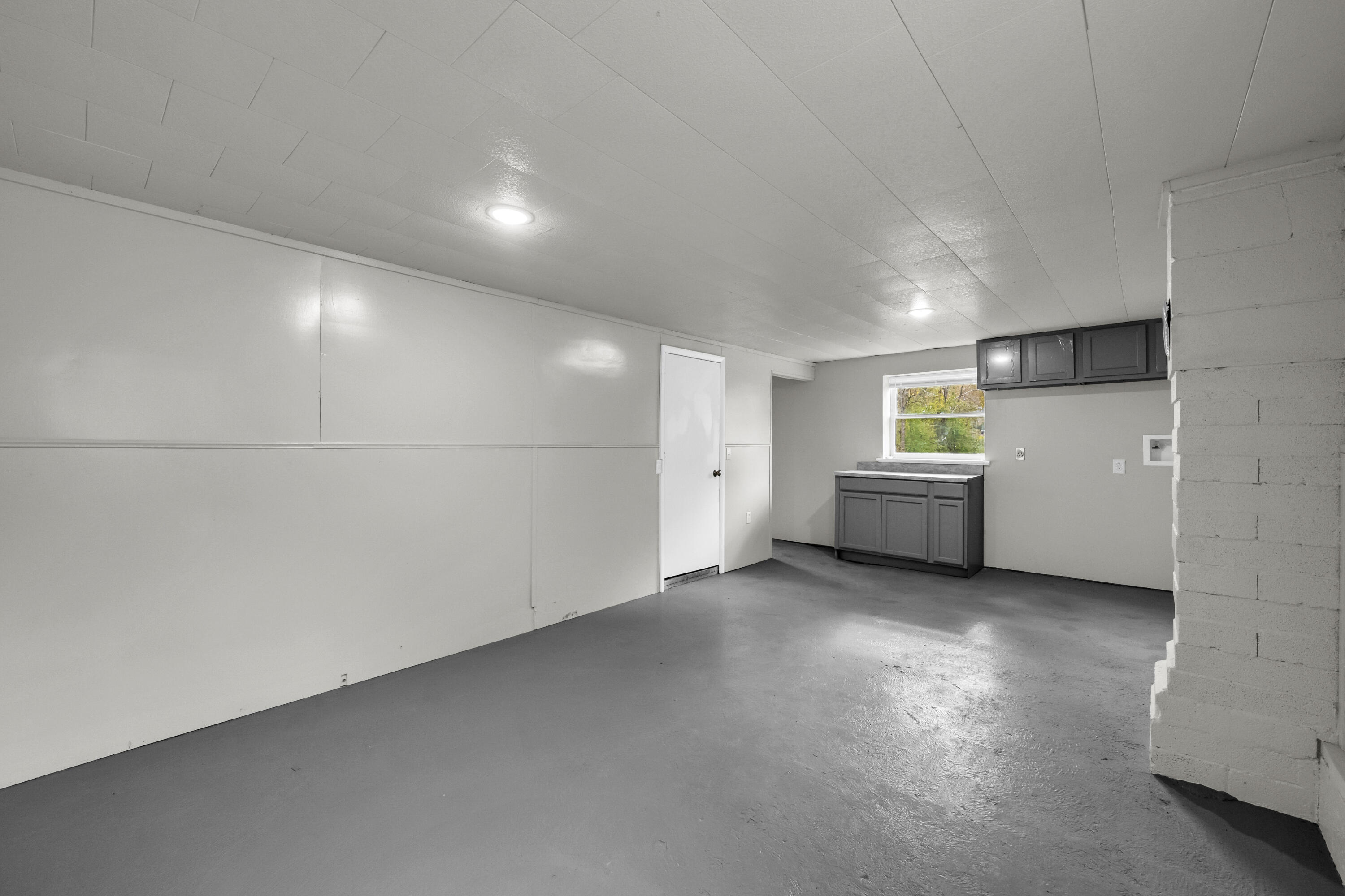 2360 East State Route K Property Photo 36