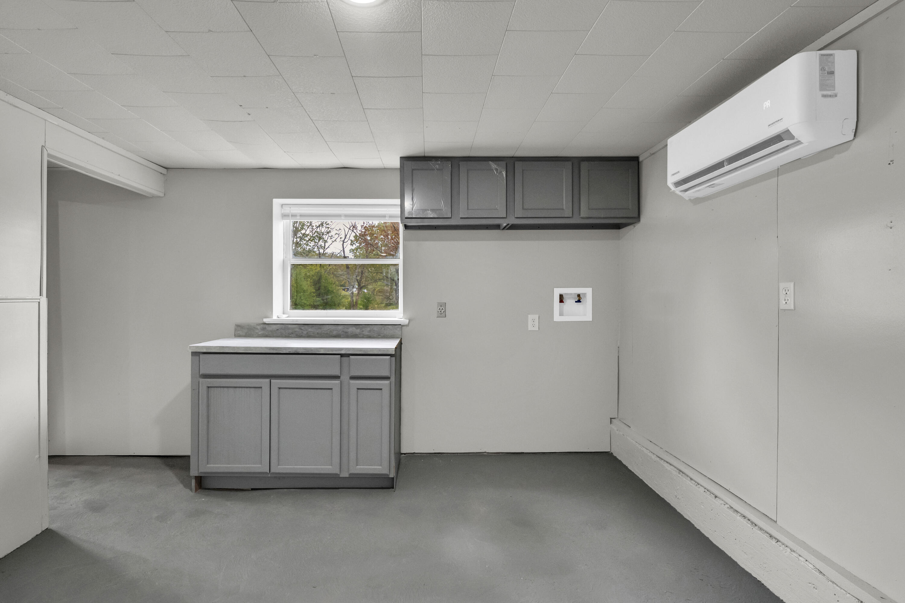 2360 East State Route K Property Photo 37