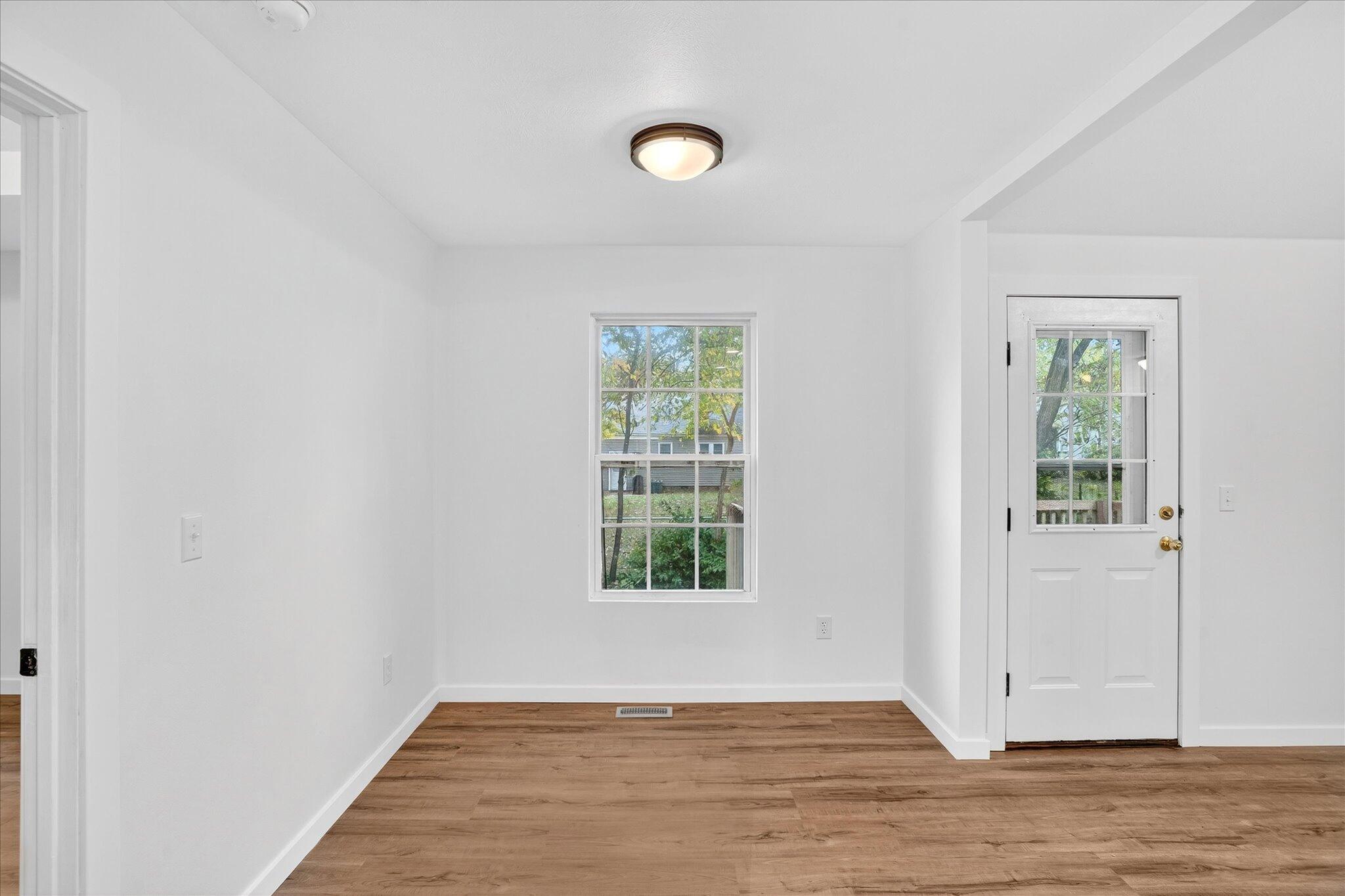 1027 South Missouri Avenue Property Photo 9