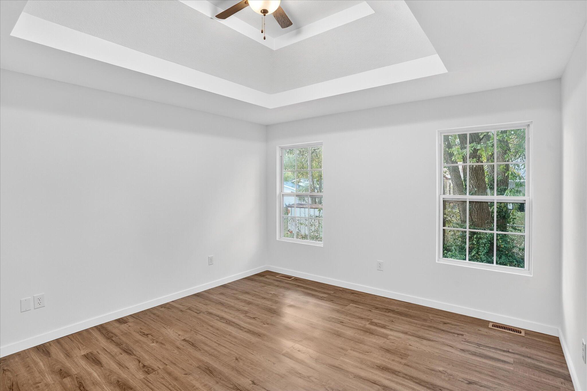 1027 South Missouri Avenue Property Photo 10